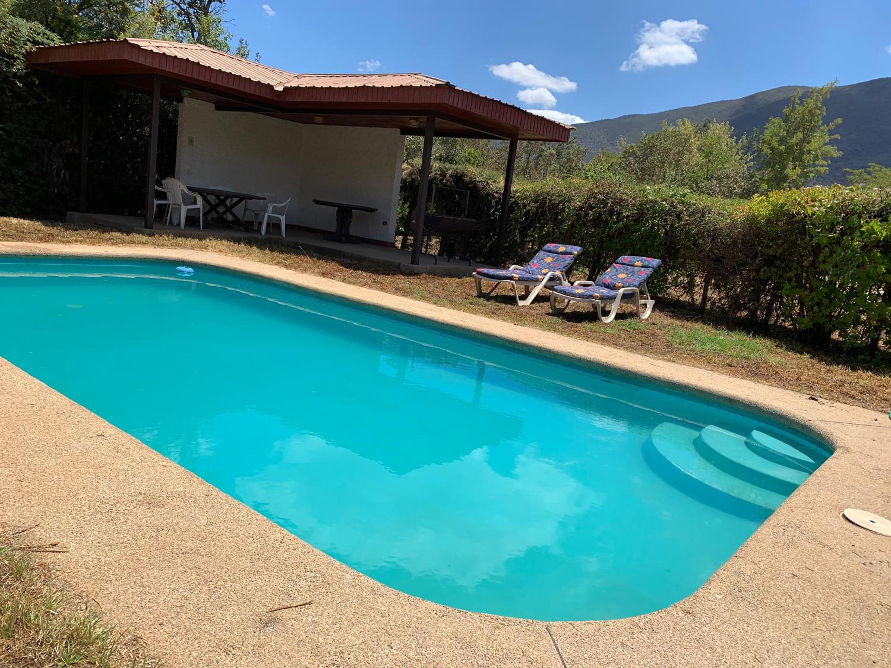 Casa tranquila y central con piscina en Olmué
