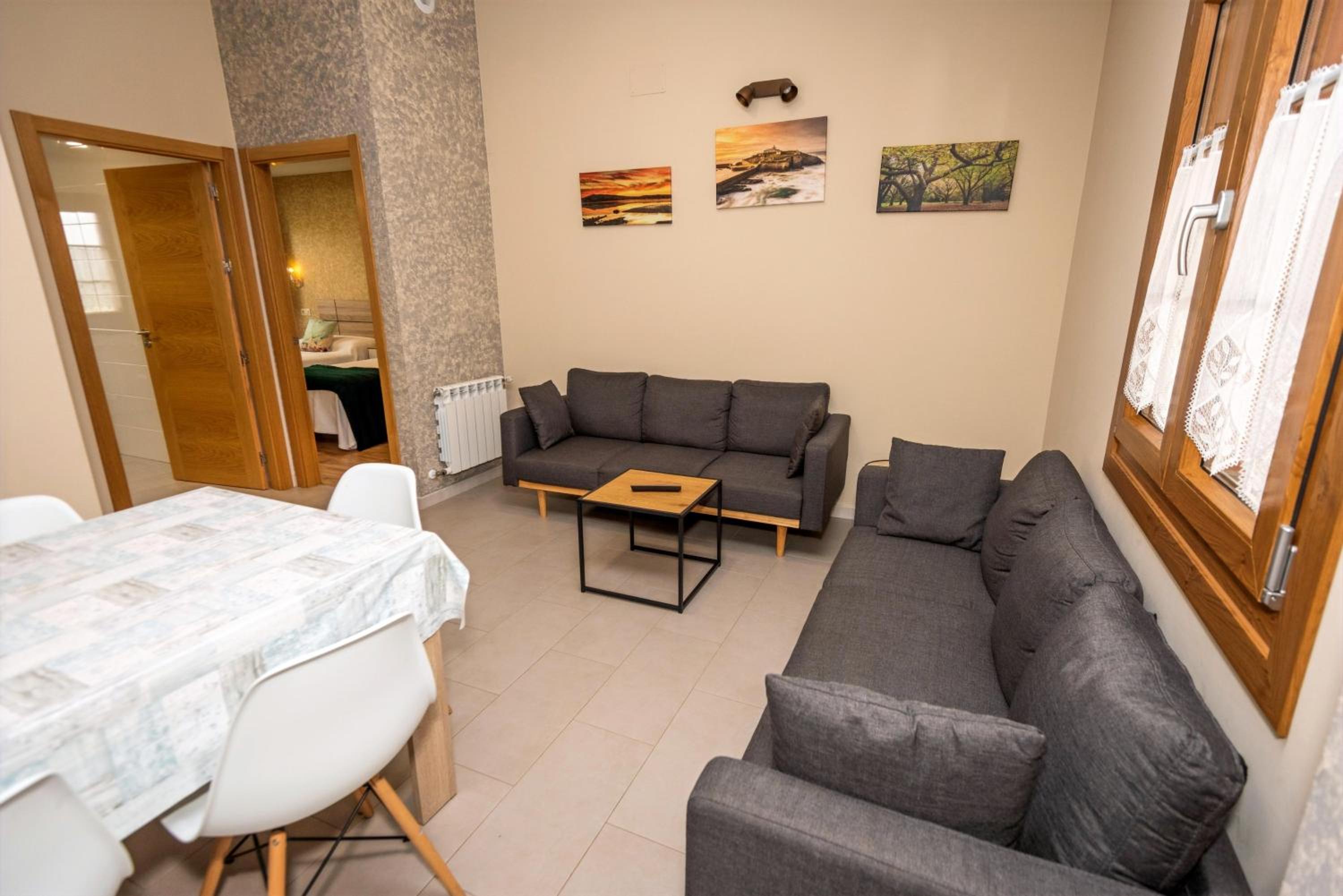 Apartamentos Navalin