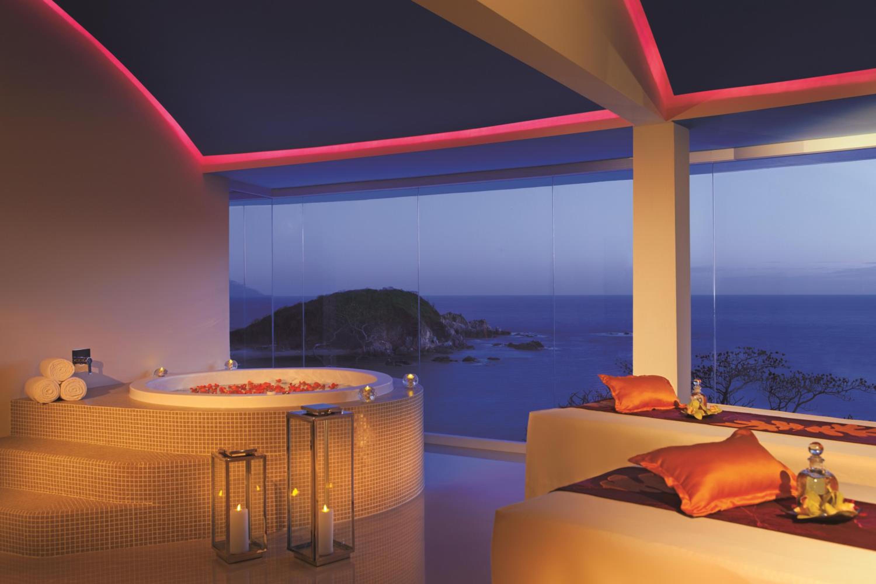 Secrets Huatulco Resort  Spa - Property Image 9