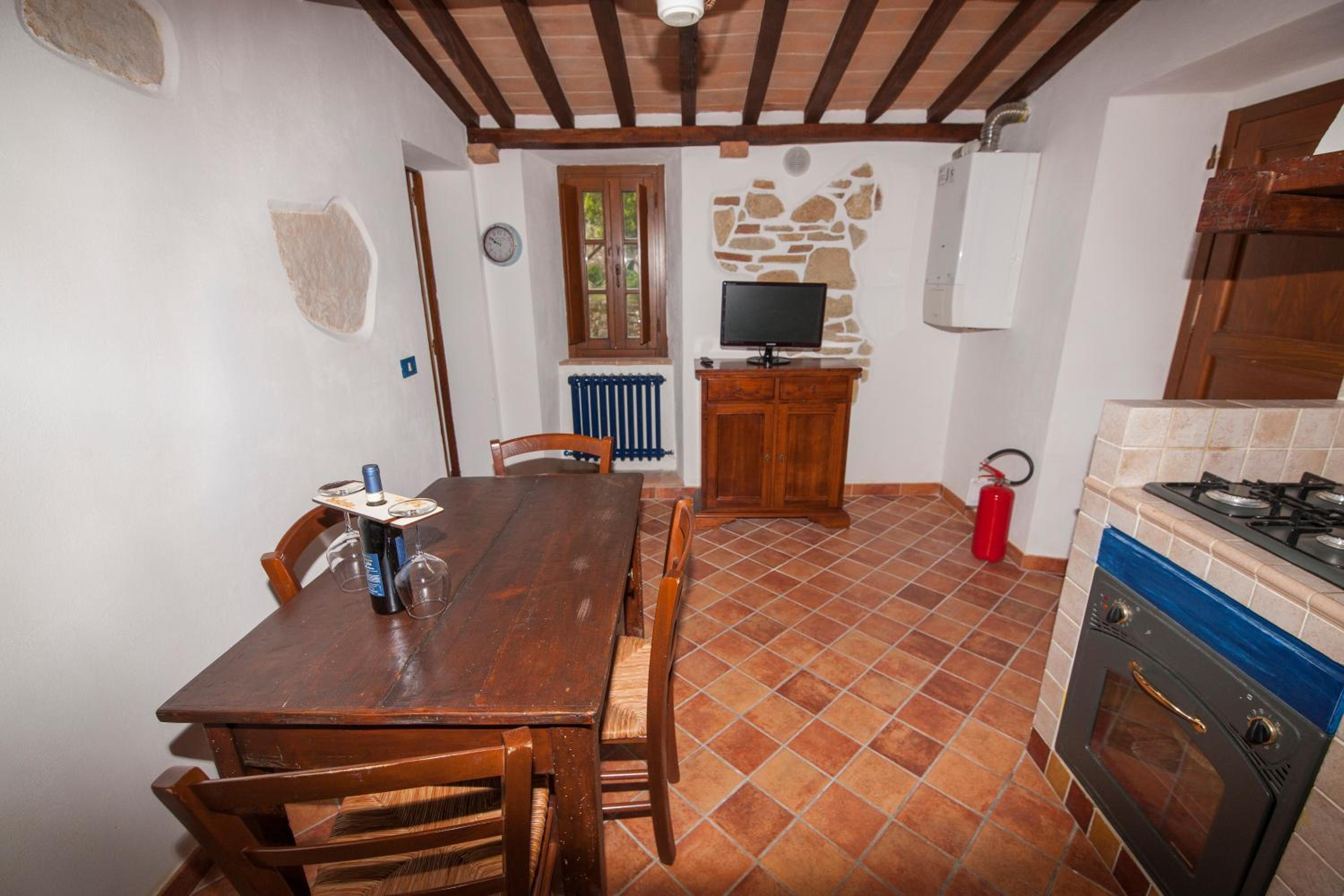 Il Borgo Del Lupo Relax Family Apartments in Tuscany with Restaurant & Swimming Pool
