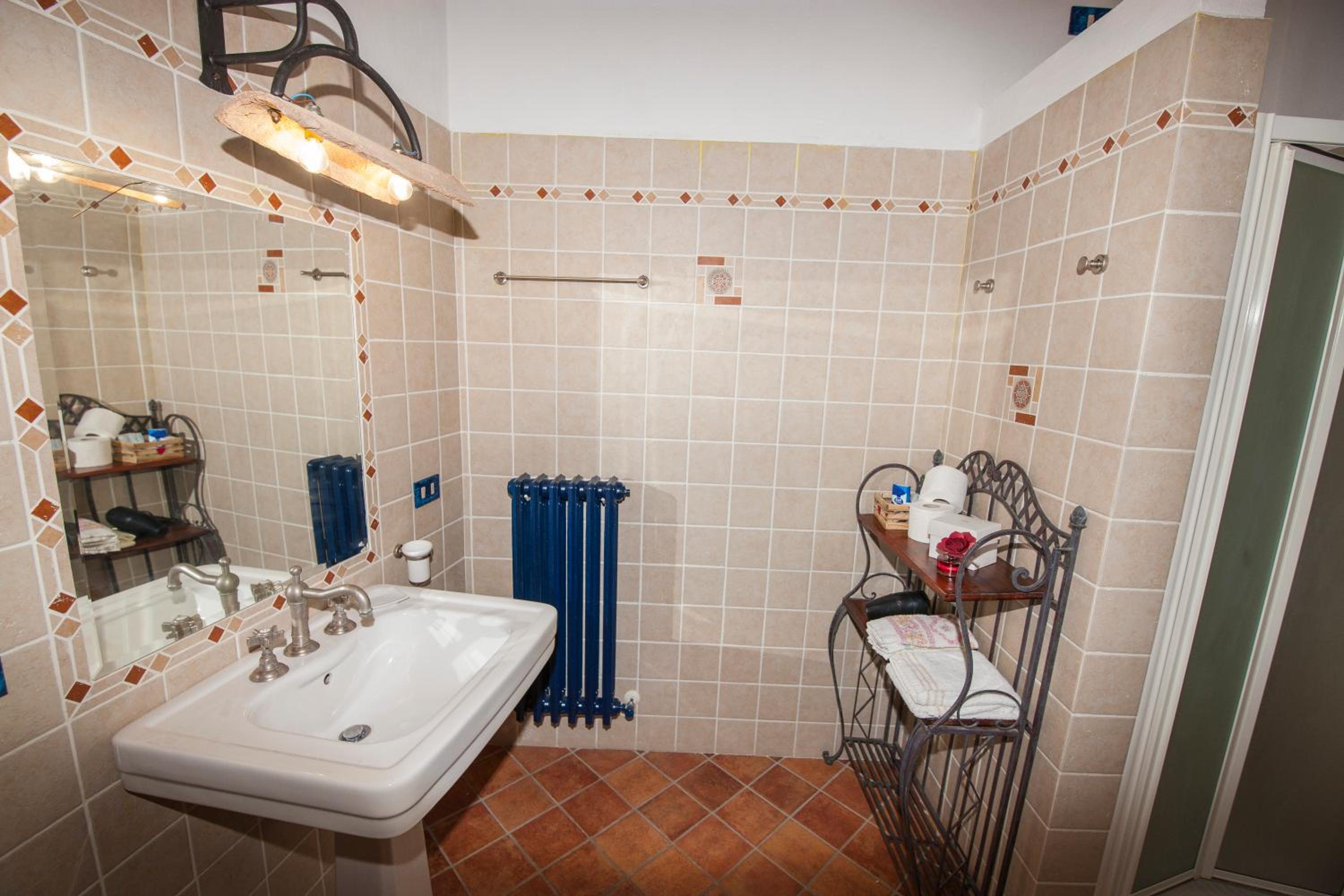 Il Borgo Del Lupo Relax Family Apartments in Tuscany with Restaurant & Swimming Pool
