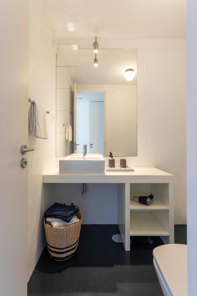 Seaside design apartment. view 5