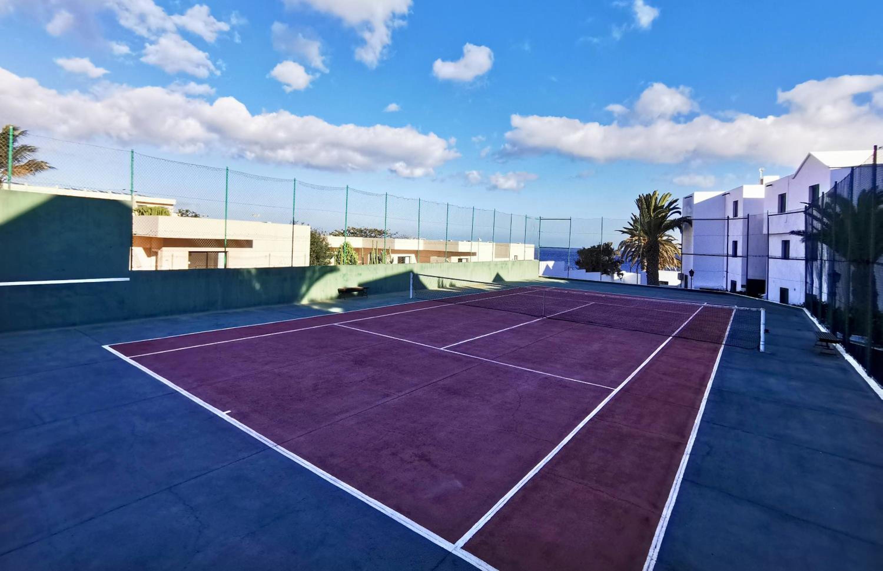 Calypso, apartamento completo con vistas al mar y a la piscina en Costa Teguise view 3