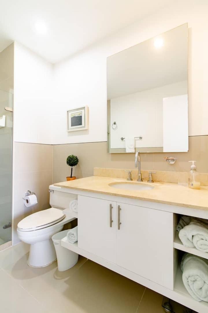 Hermoso apartamento con todas las comodidades acceso directo a la playa ubicado en el edificio Morros Epic