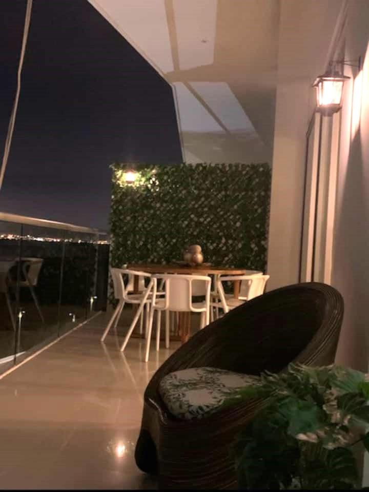 Hermoso apartamento con todas las comodidades acceso directo a la playa ubicado en el edificio Morros Epic