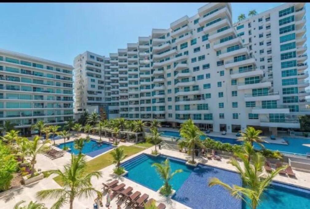 Hermoso apartamento con todas las comodidades acceso directo a la playa ubicado en el edificio Morros Epic