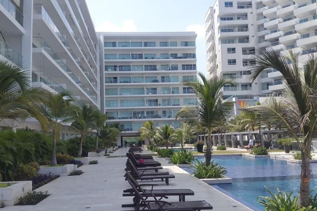 Hermoso apartamento con todas las comodidades acceso directo a la playa ubicado en el edificio Morros Epic