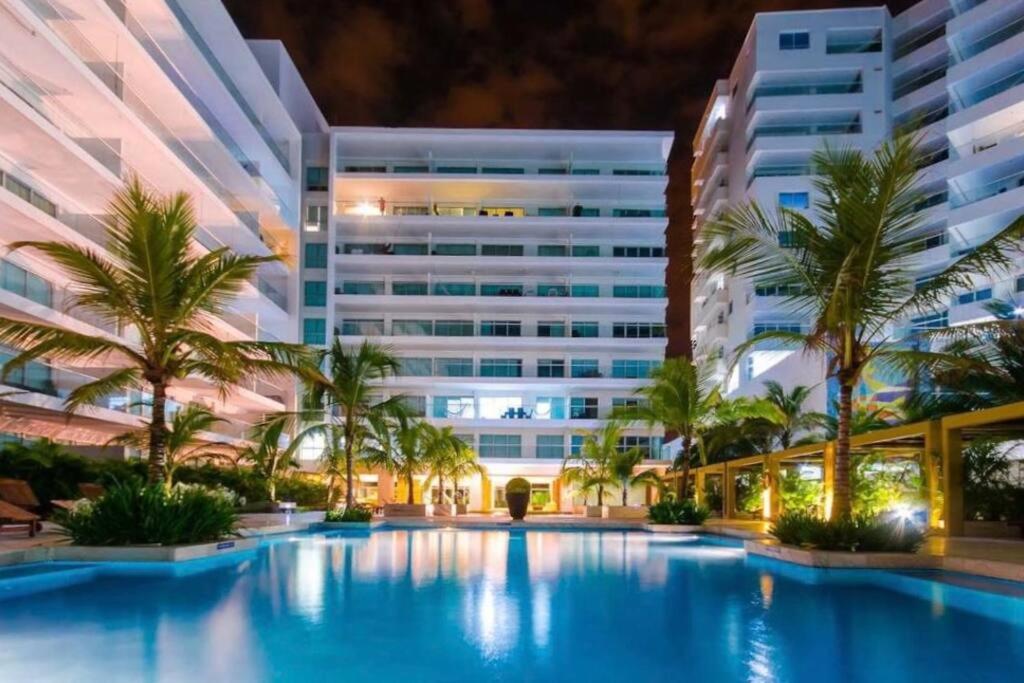 Hermoso apartamento con todas las comodidades acceso directo a la playa ubicado en el edificio Morros Epic