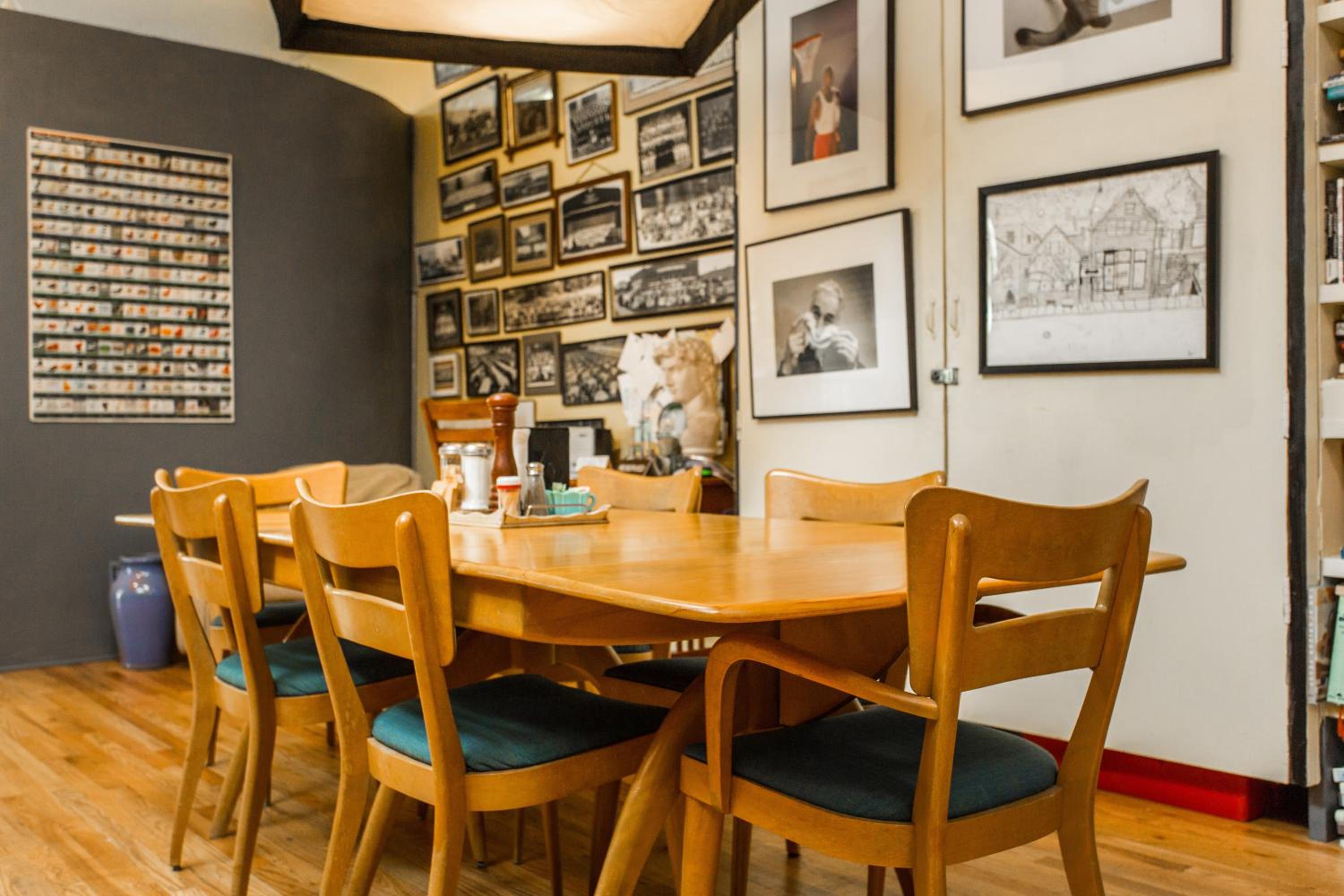 Ray's Bucktown Bed and Breakfast