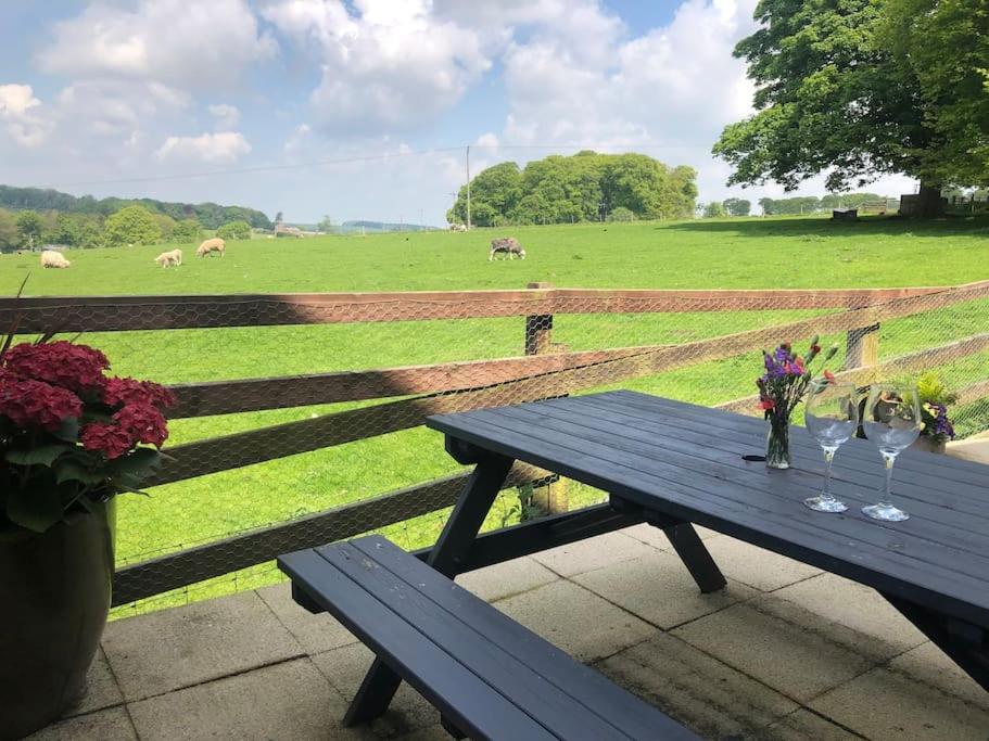 New Station Cottage, country views, great location view 2