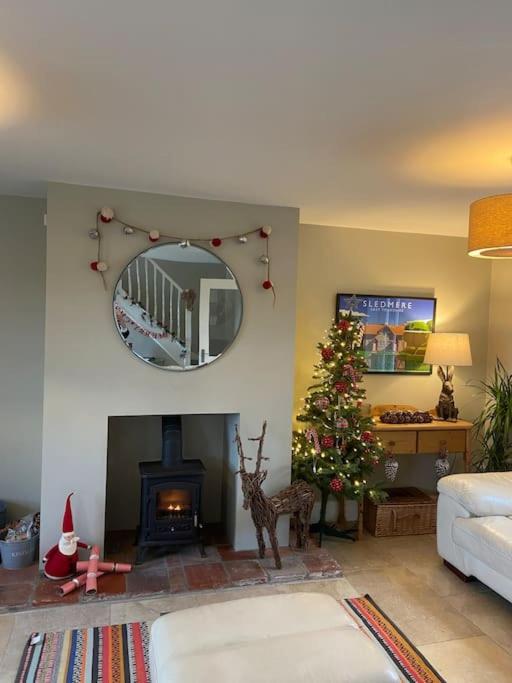 New Station Cottage, country views, great location view 4