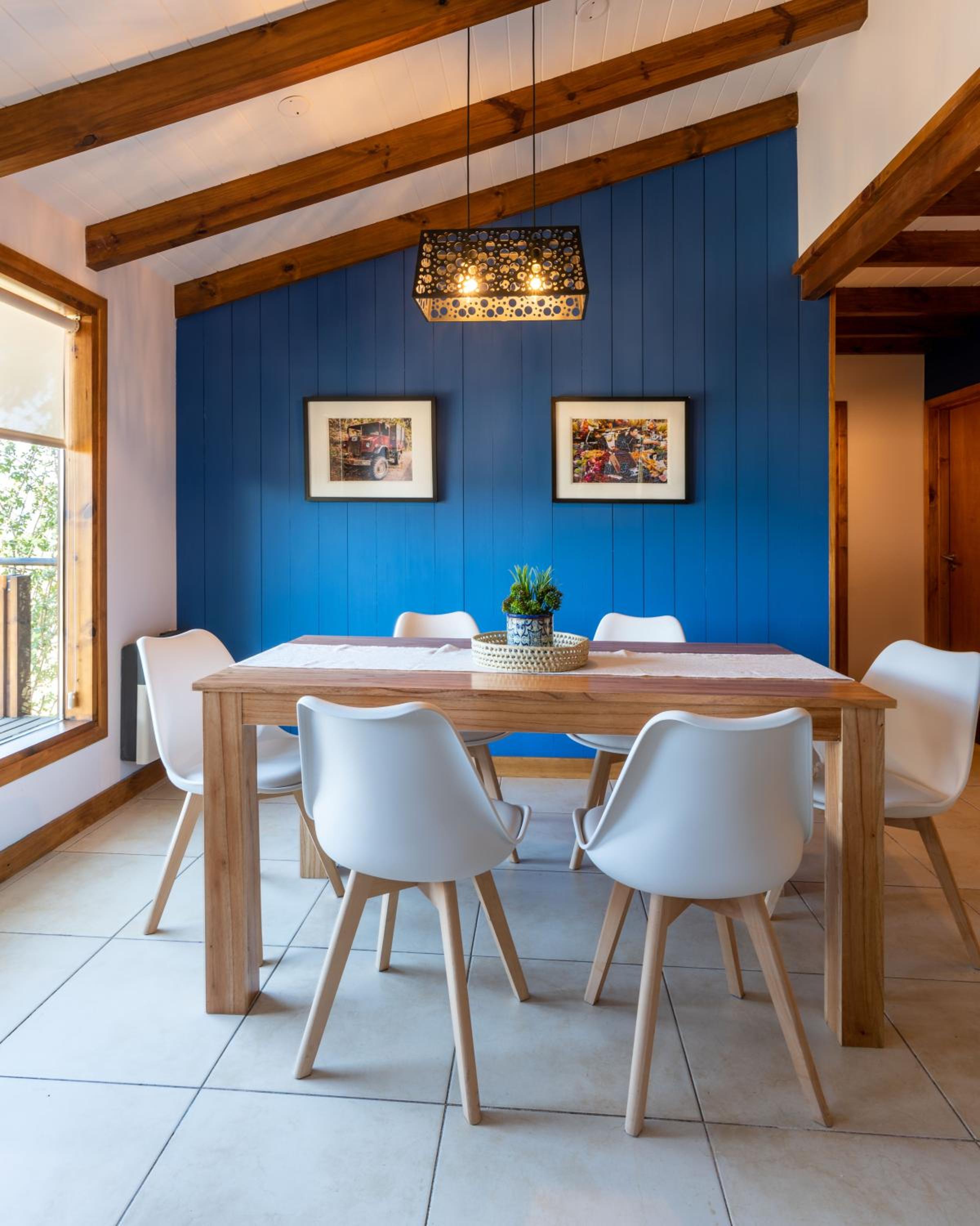 Hotel Oliver Mountain Home Blue - Image 1