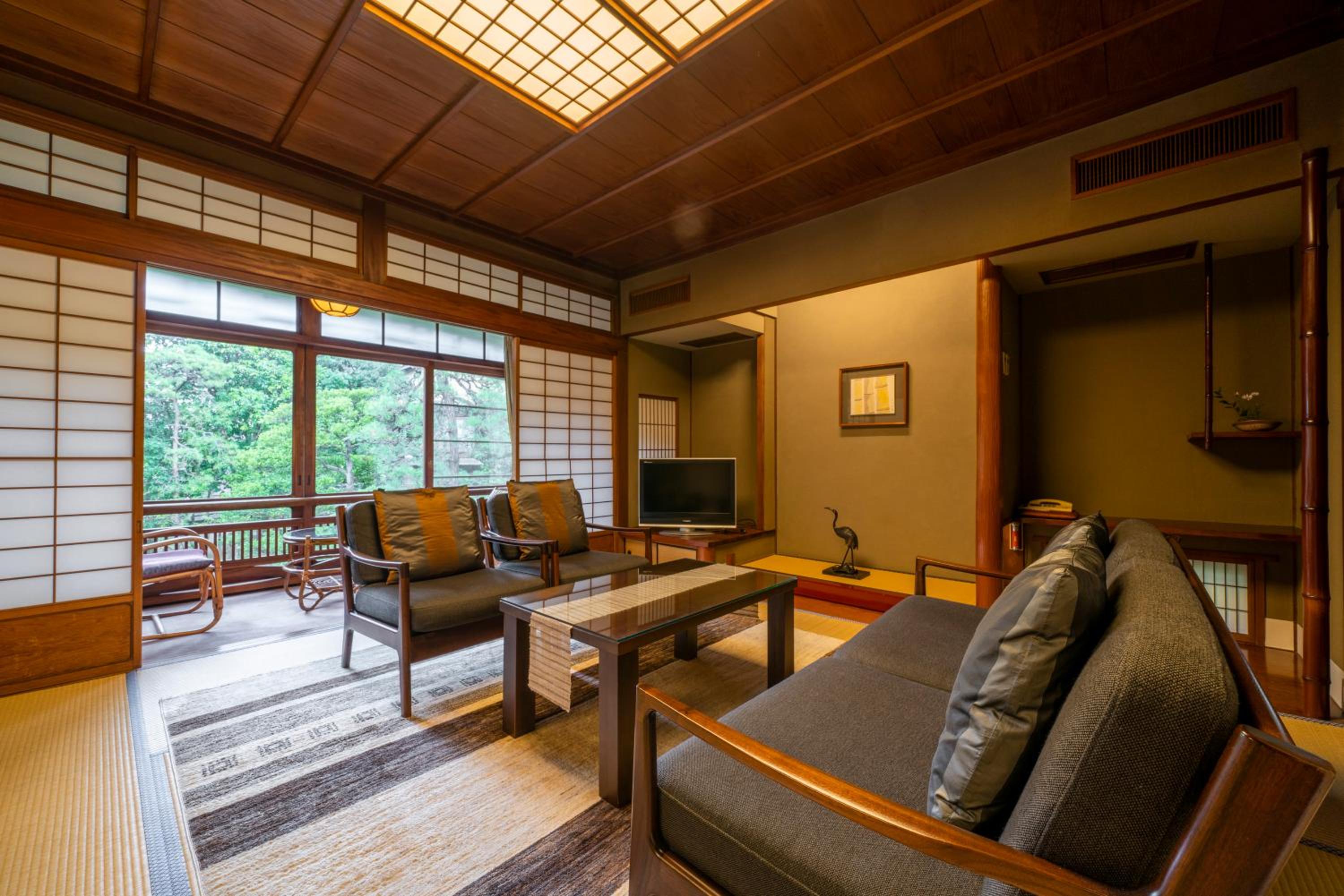 Nishimuraya Honkan