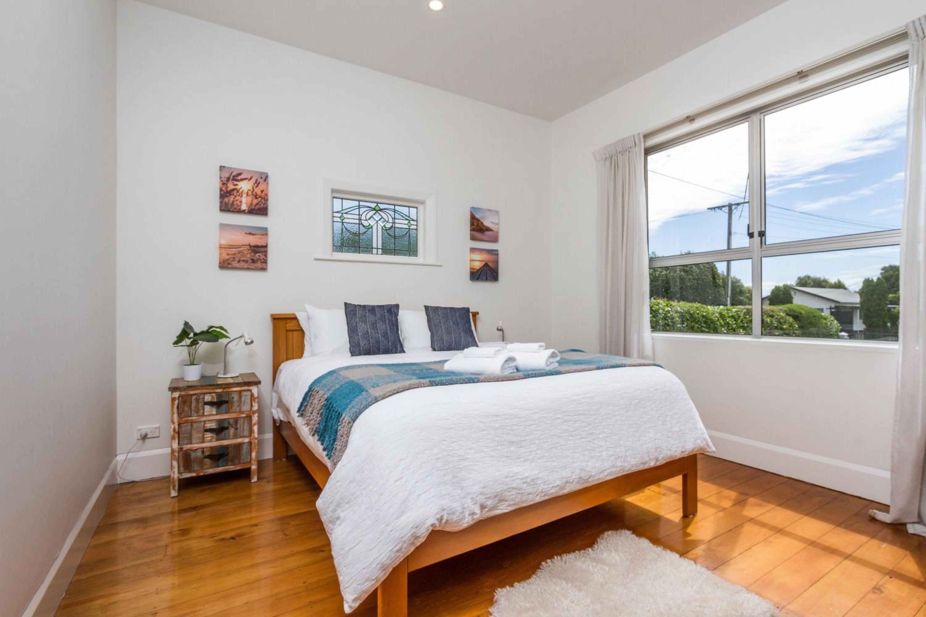 Corokia Villa - Peaceful, Modern Villa in Richmond view 3