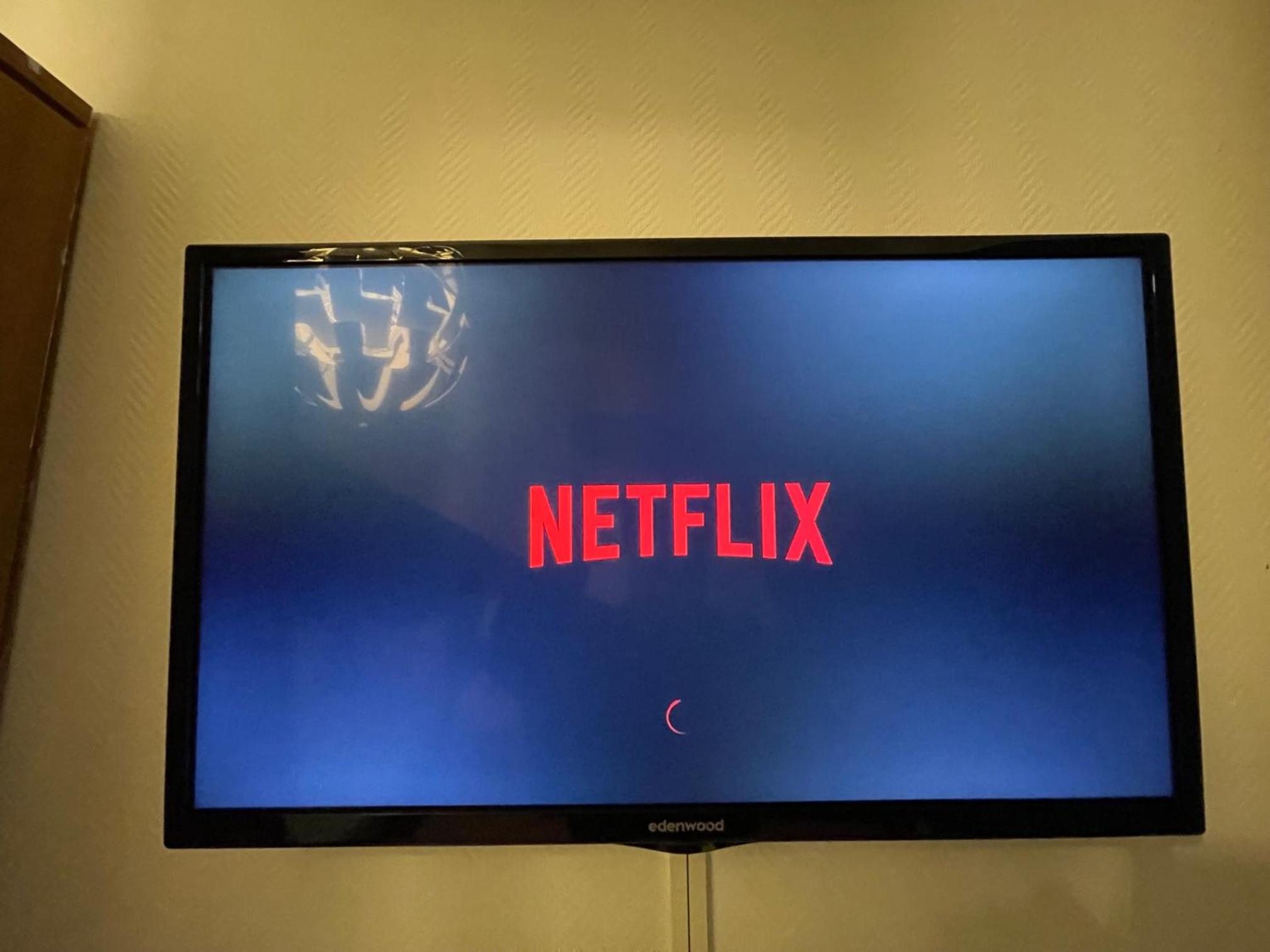 020 CHIC & COSY GRAND APPART 57m2 HYPERCENTRE WIFI SMART TV NETFLIX