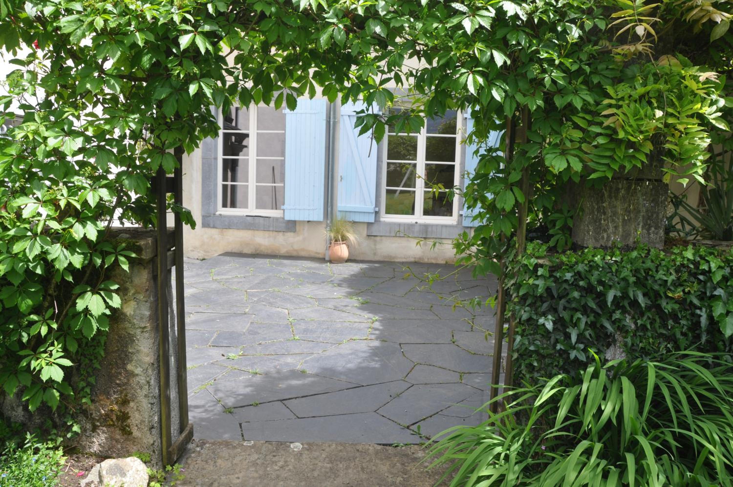 Photo 32