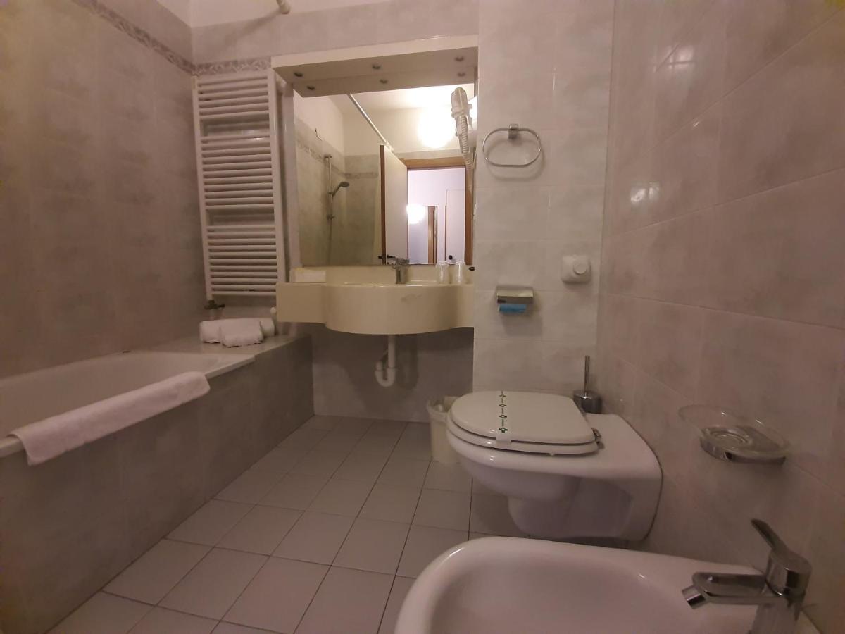 Roero Park Hotel