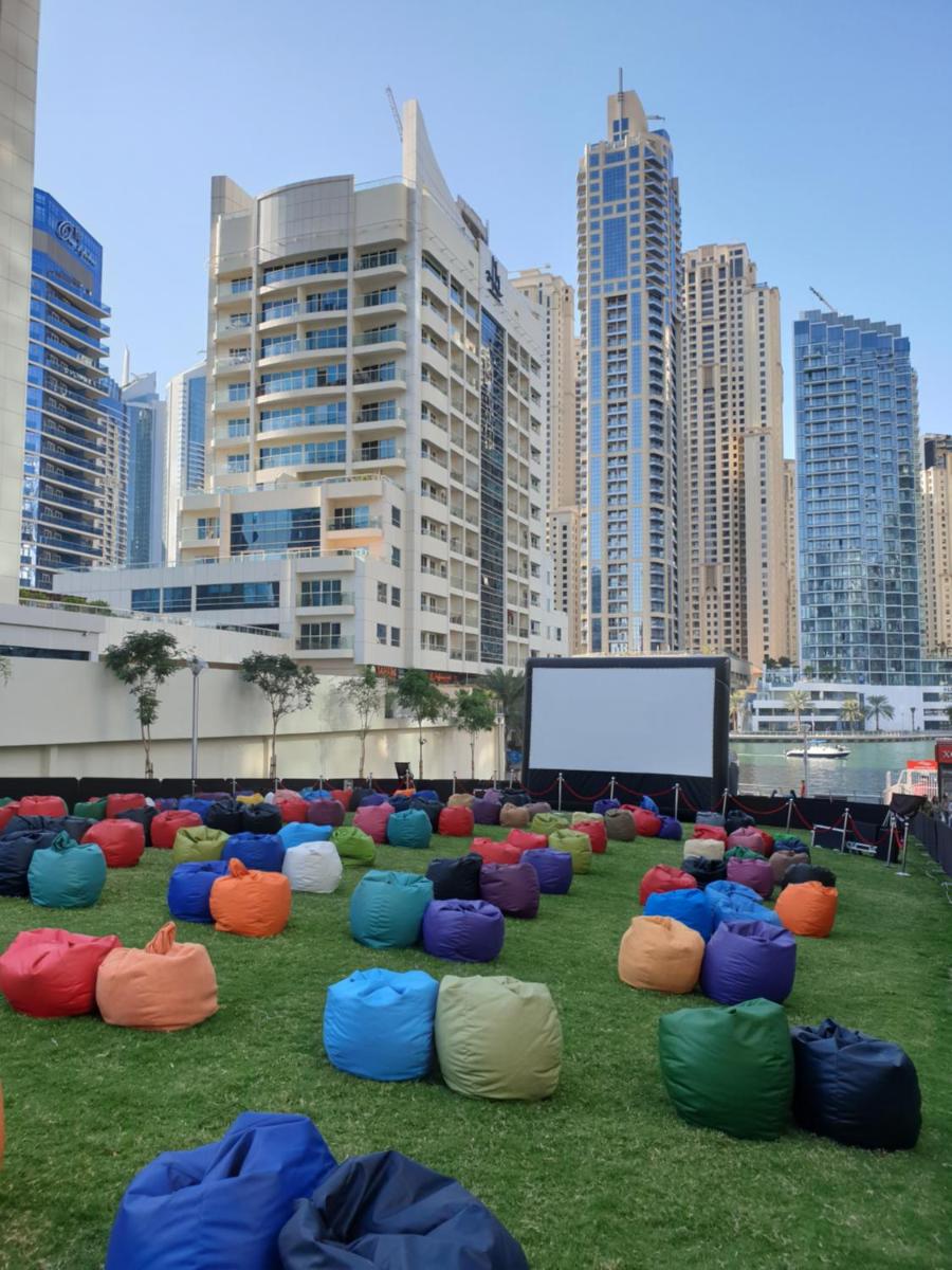 LUX Spectacular Dubai Marina View Apartment