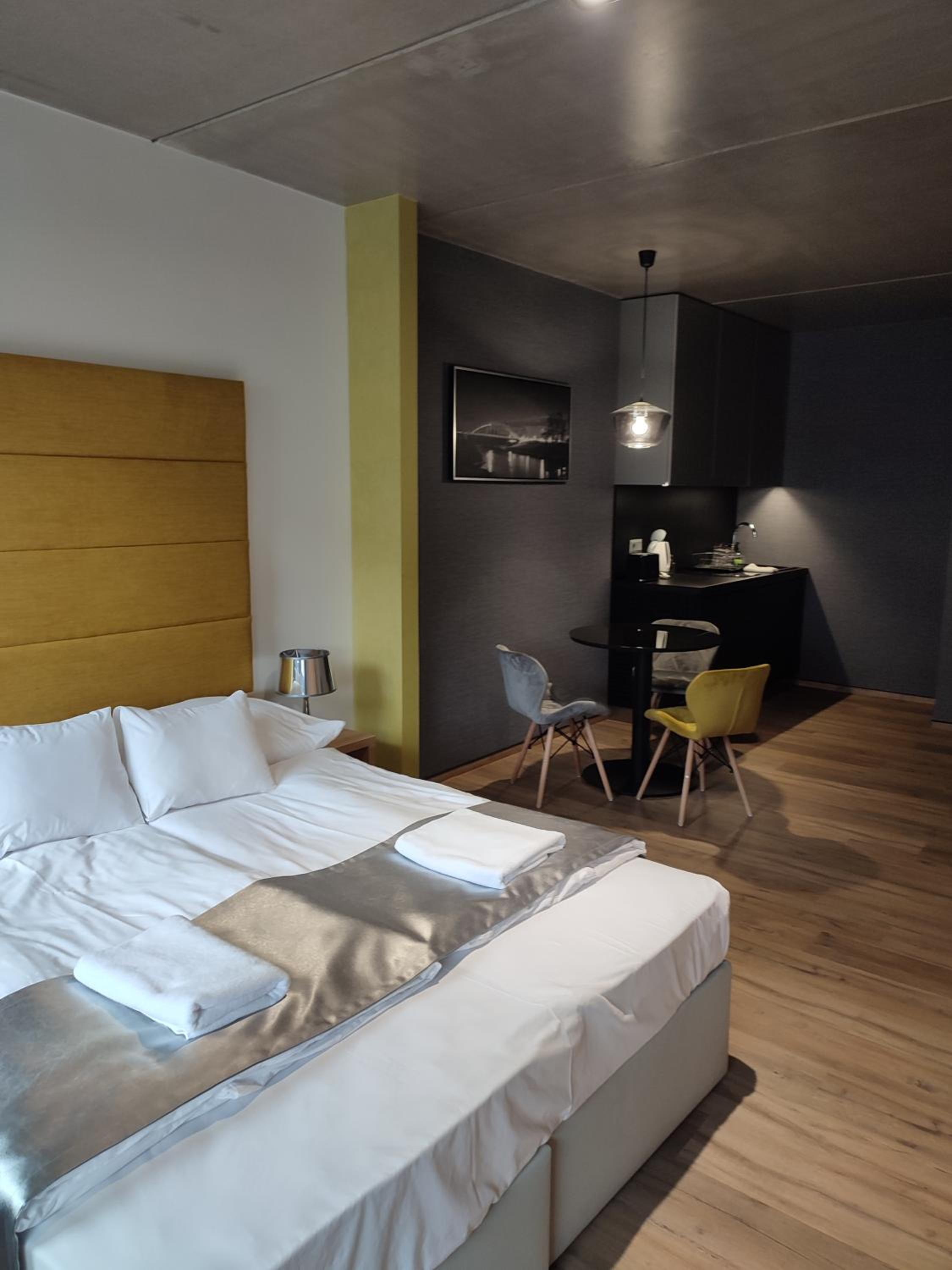 OPÁL Residence Apartman view 4