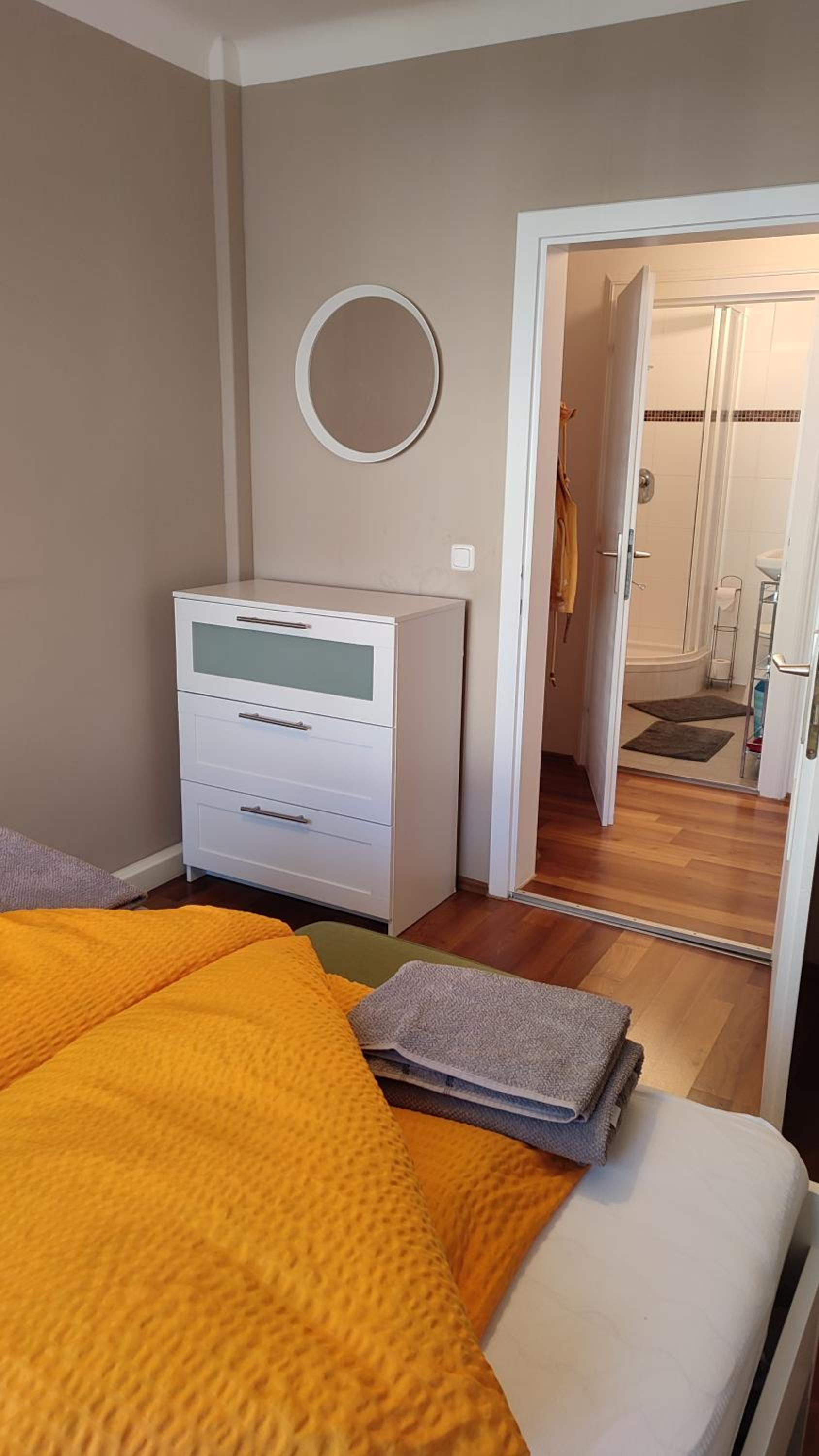 Moderne und schöne Wohnung — photo 17