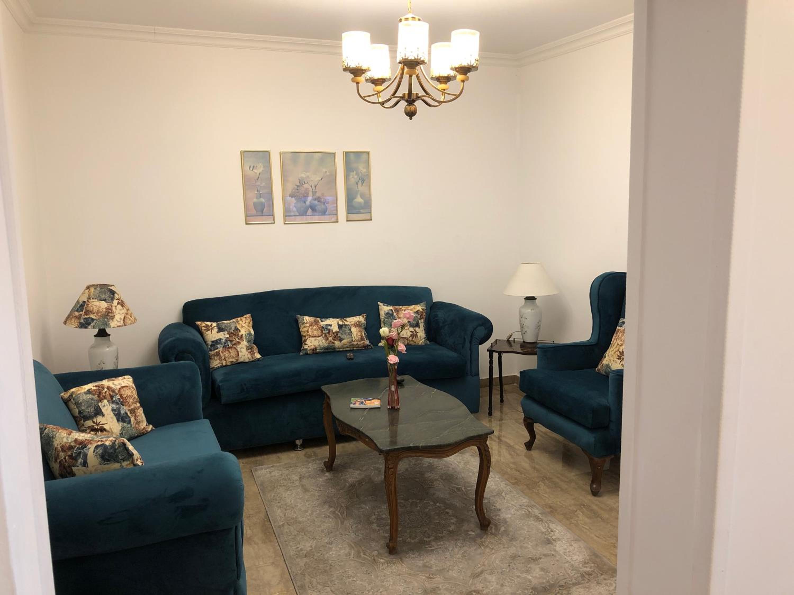 Three bedrooms apartment Nile view maadi
