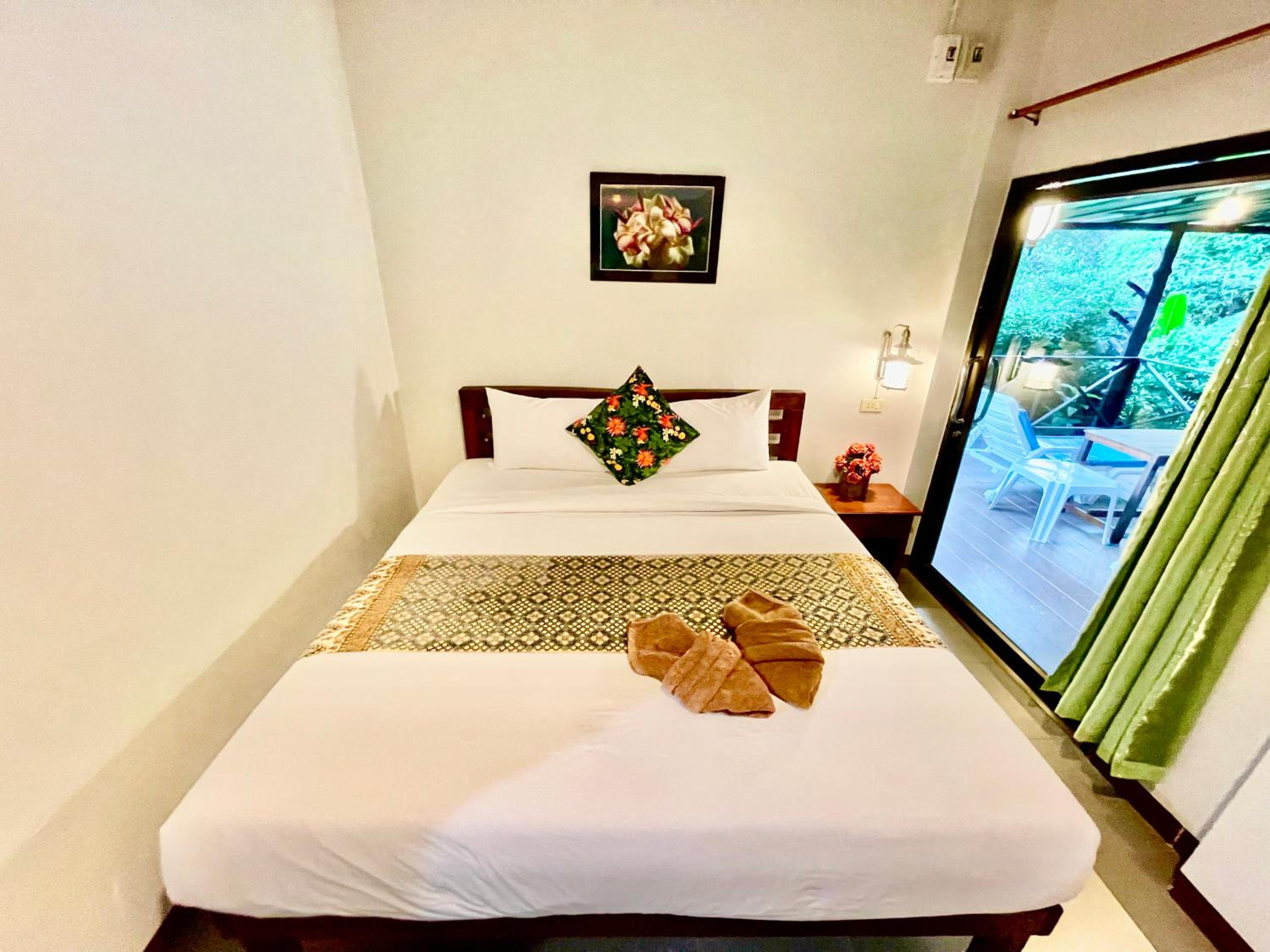 Khao Sok Green Valley Resort - SHA Certified