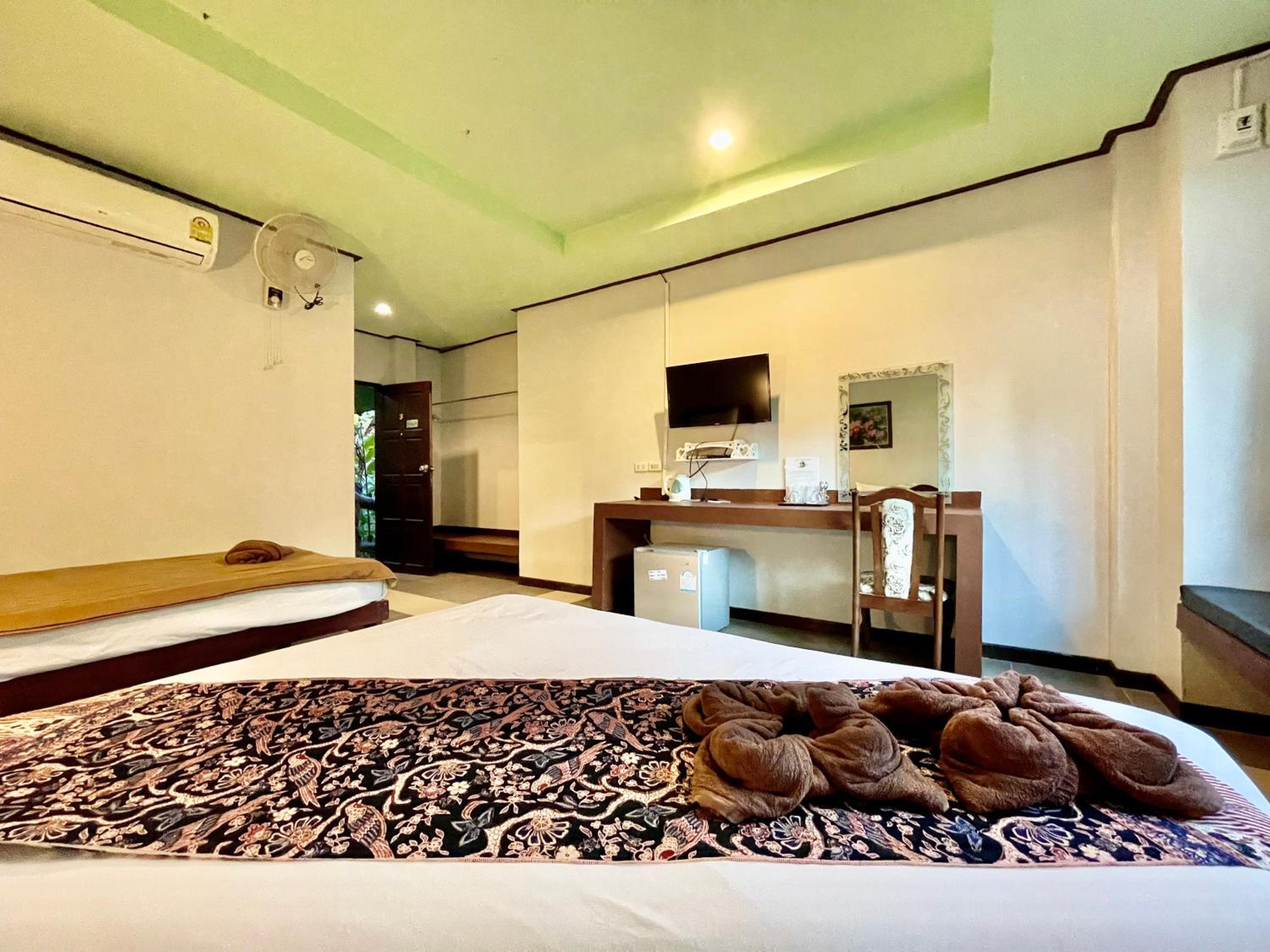 Khao Sok Green Valley Resort - SHA Certified