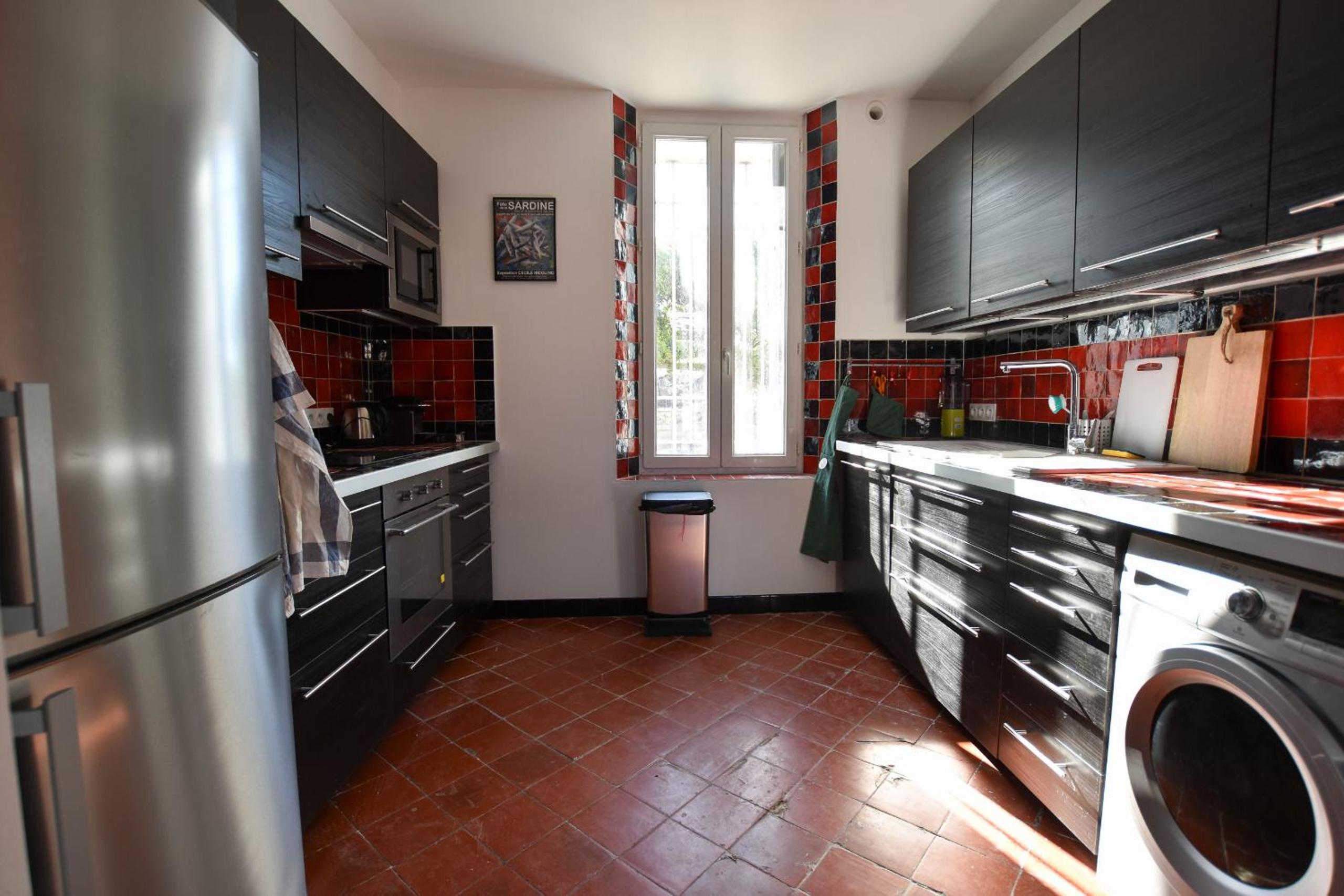 Micoulet - Maison avec parking en ville view 5