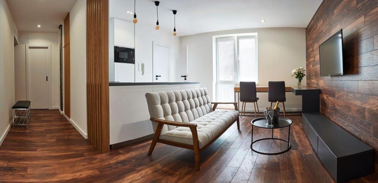 Beautiful apartment near the city center view 5
