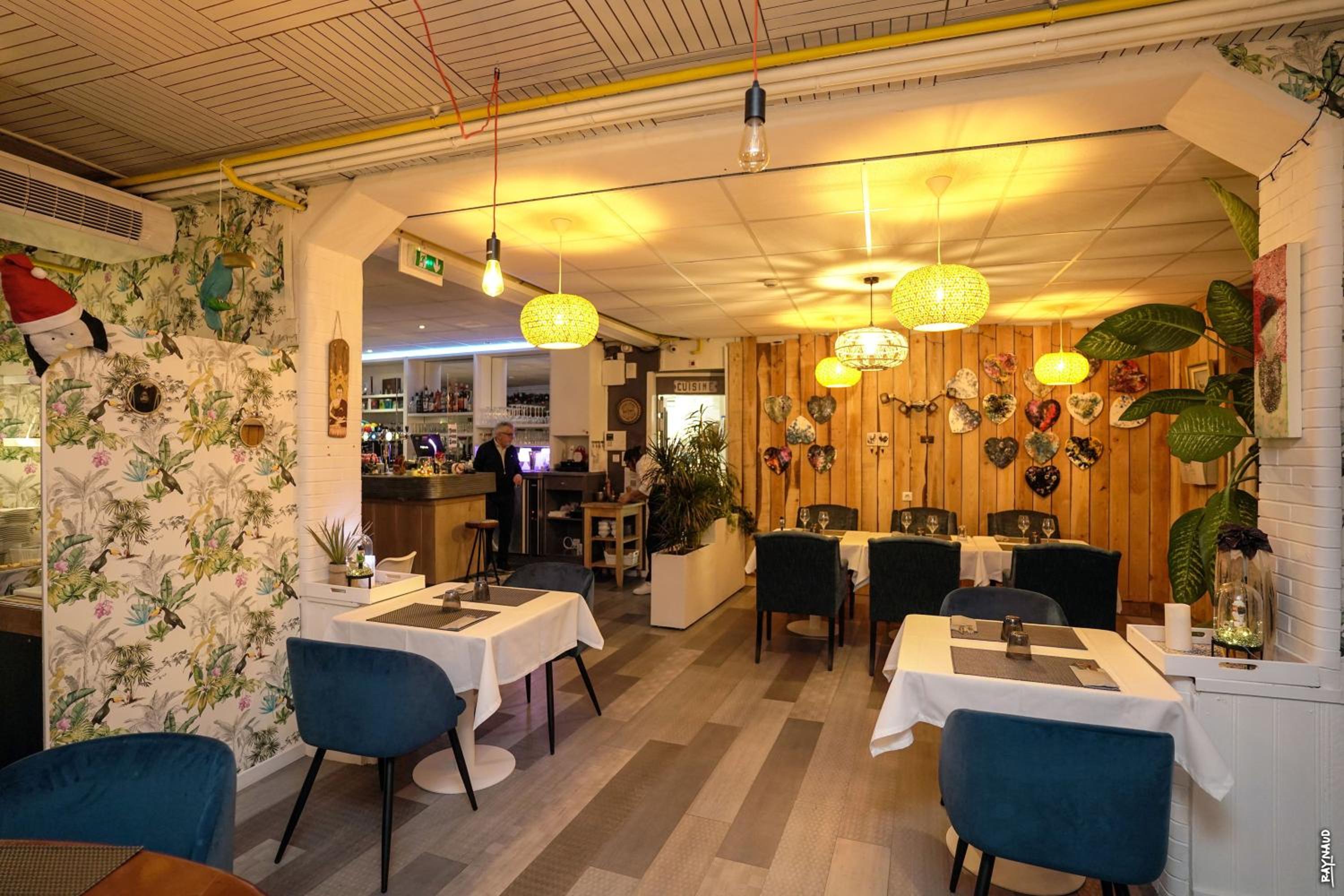 restaurant