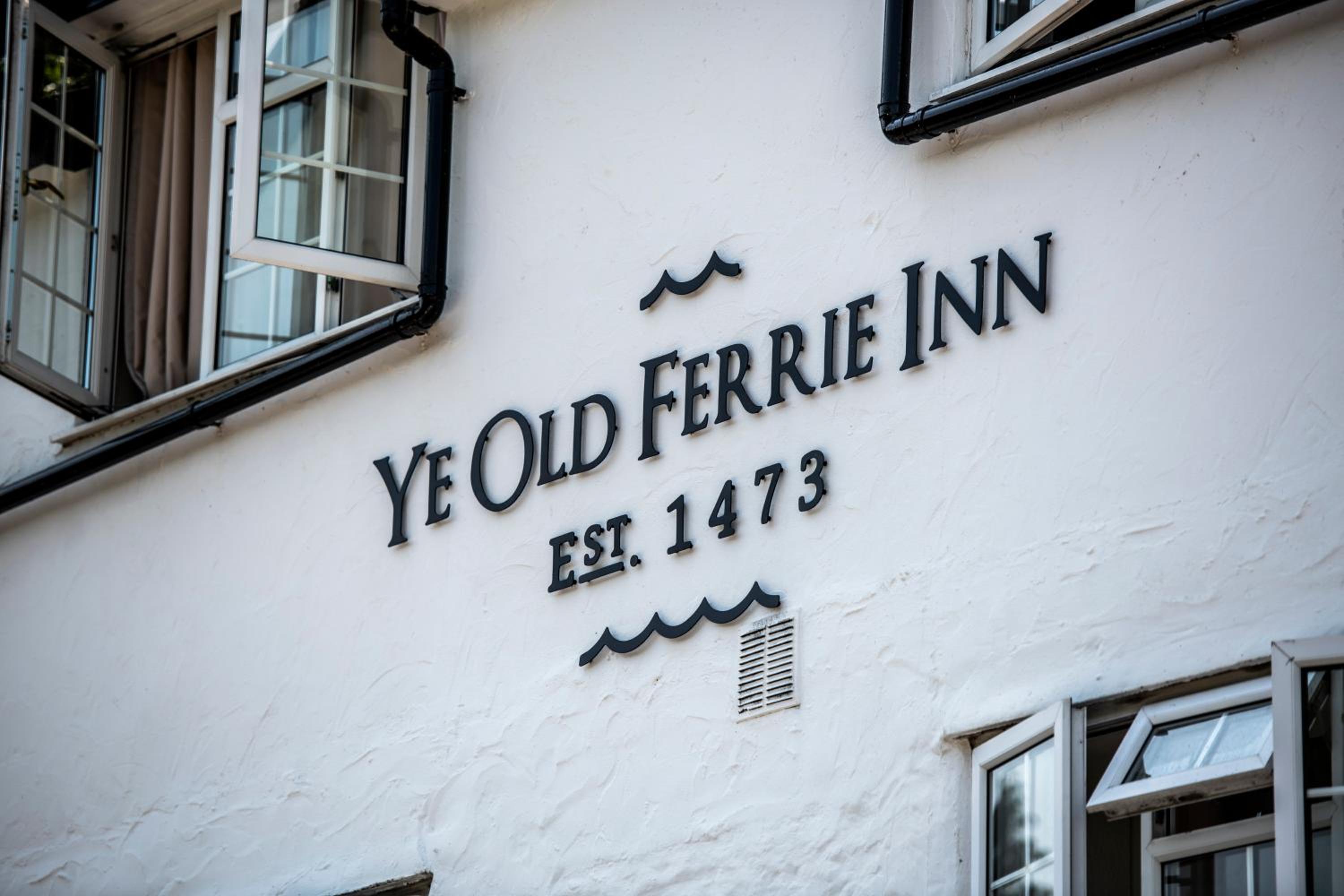Ye Old Ferrie Inn