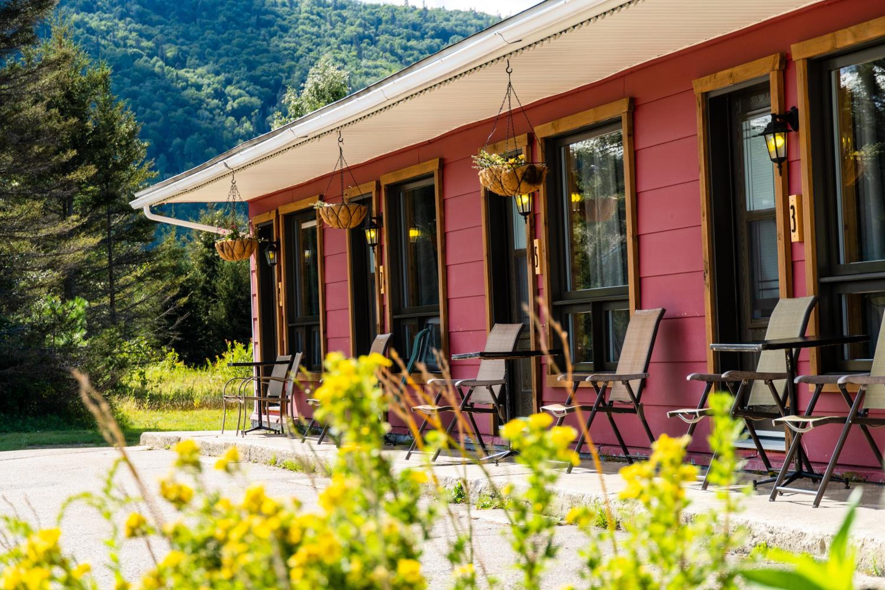 Auberge de Jeunesse Le Camp De Base