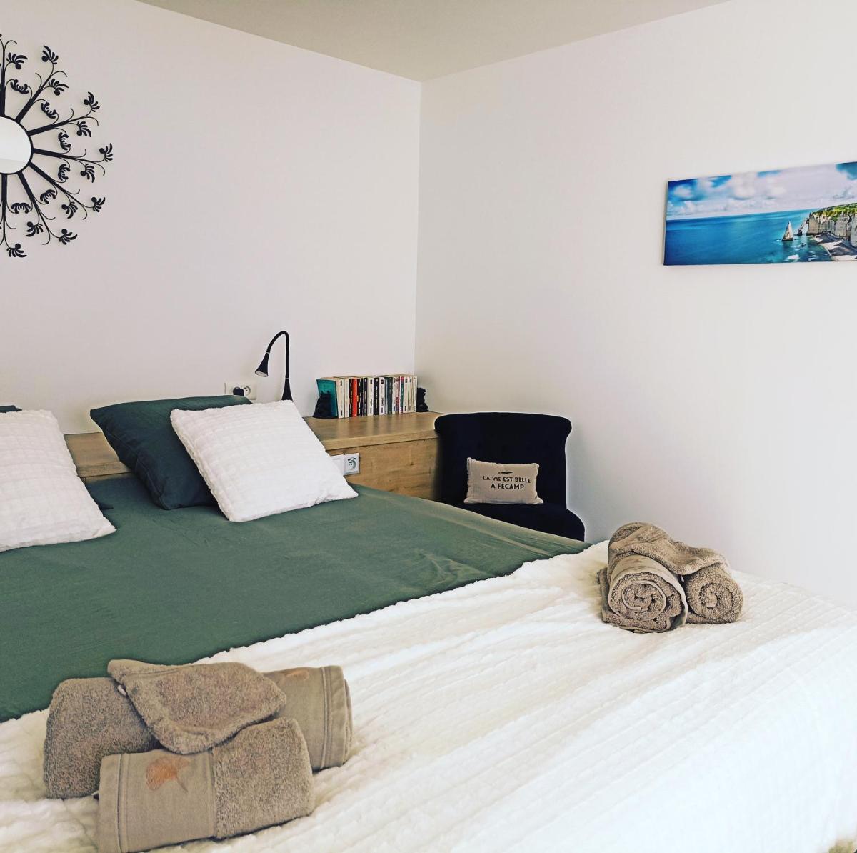 Chambre & Caux view 2