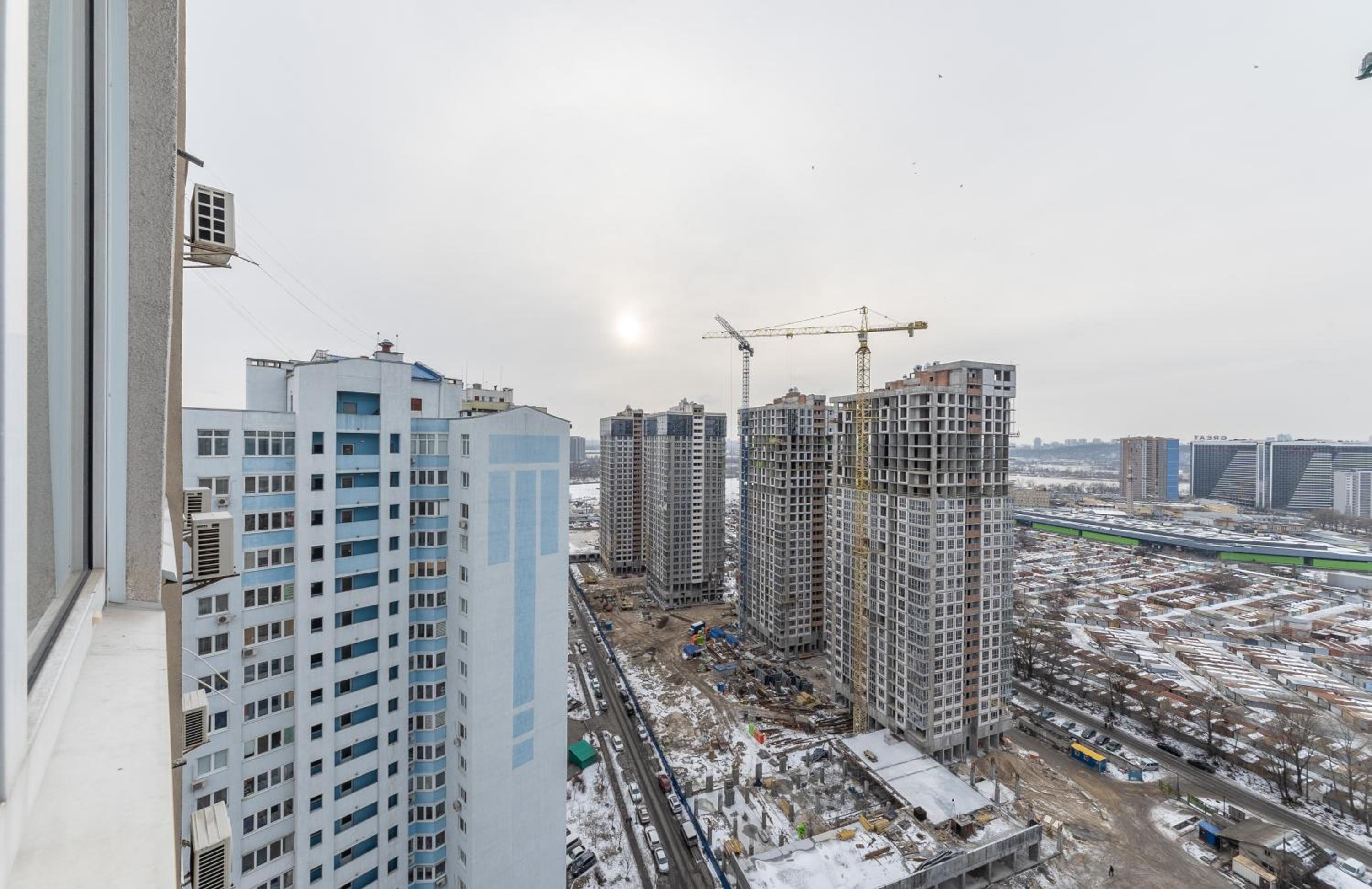 Apartment with View on 24 floor