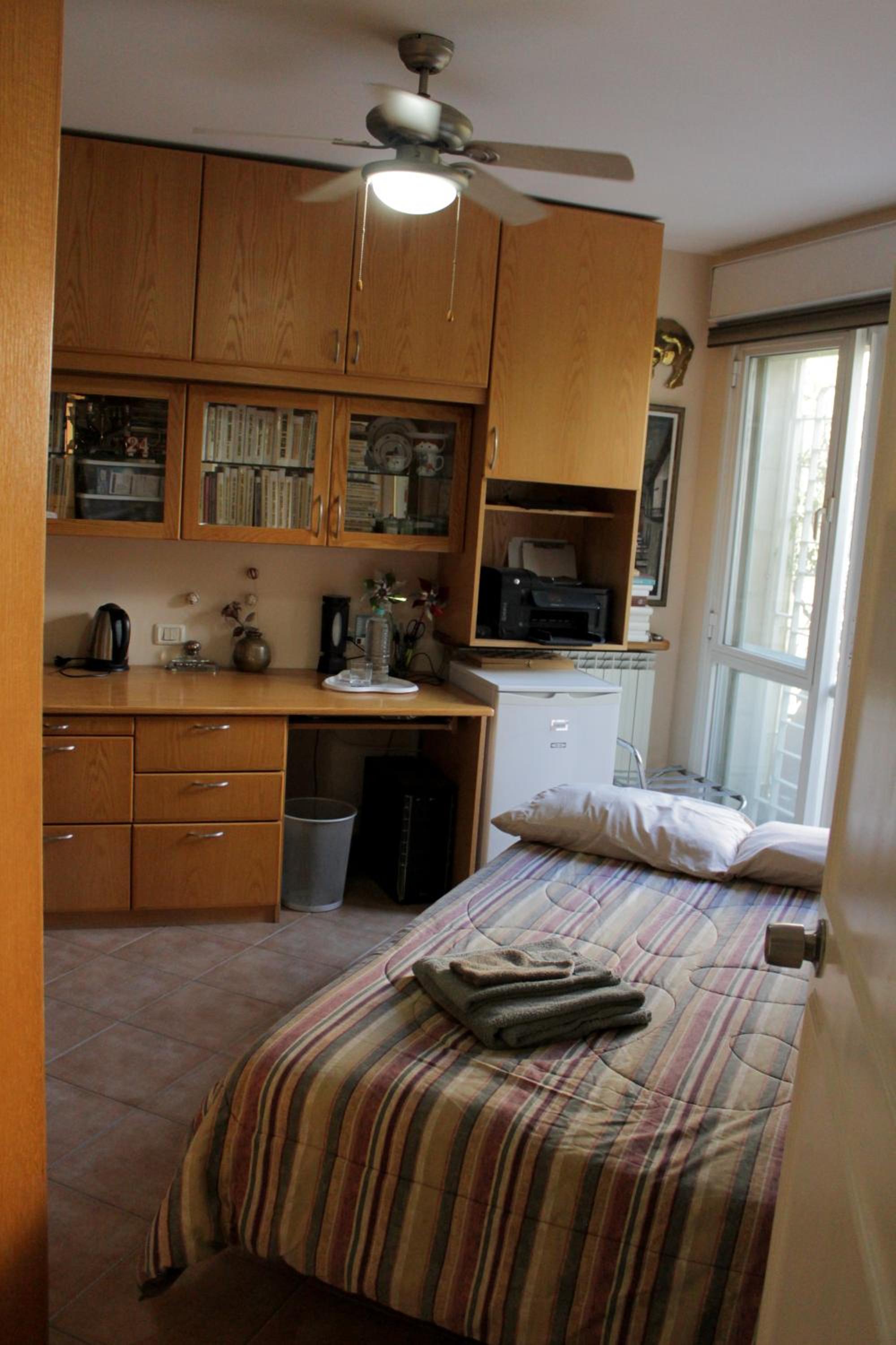 Dorraine's Jerusalem Bed & Breakfast view 2