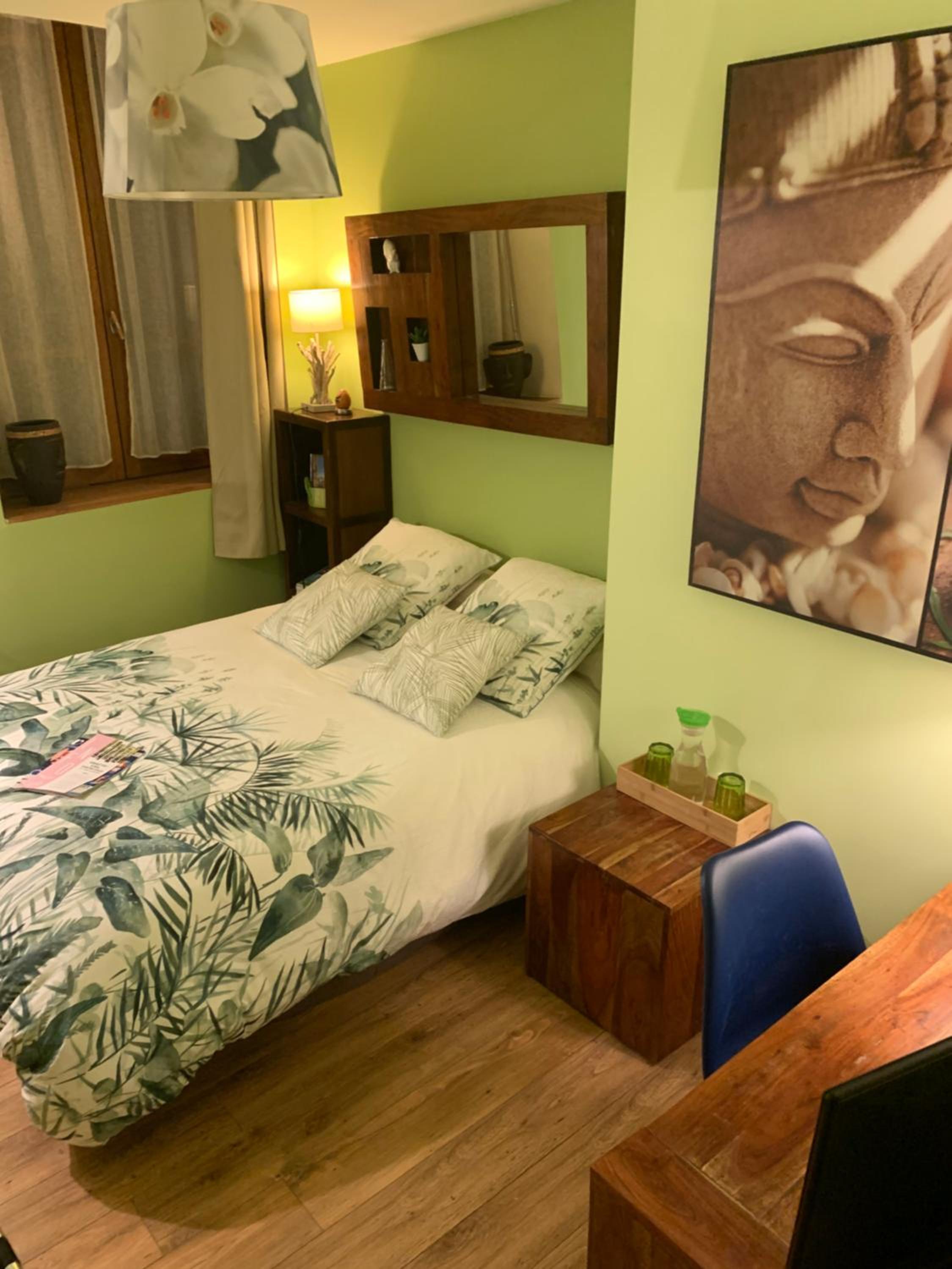 Lyon City Home's Bed & Breakfast, photo 7