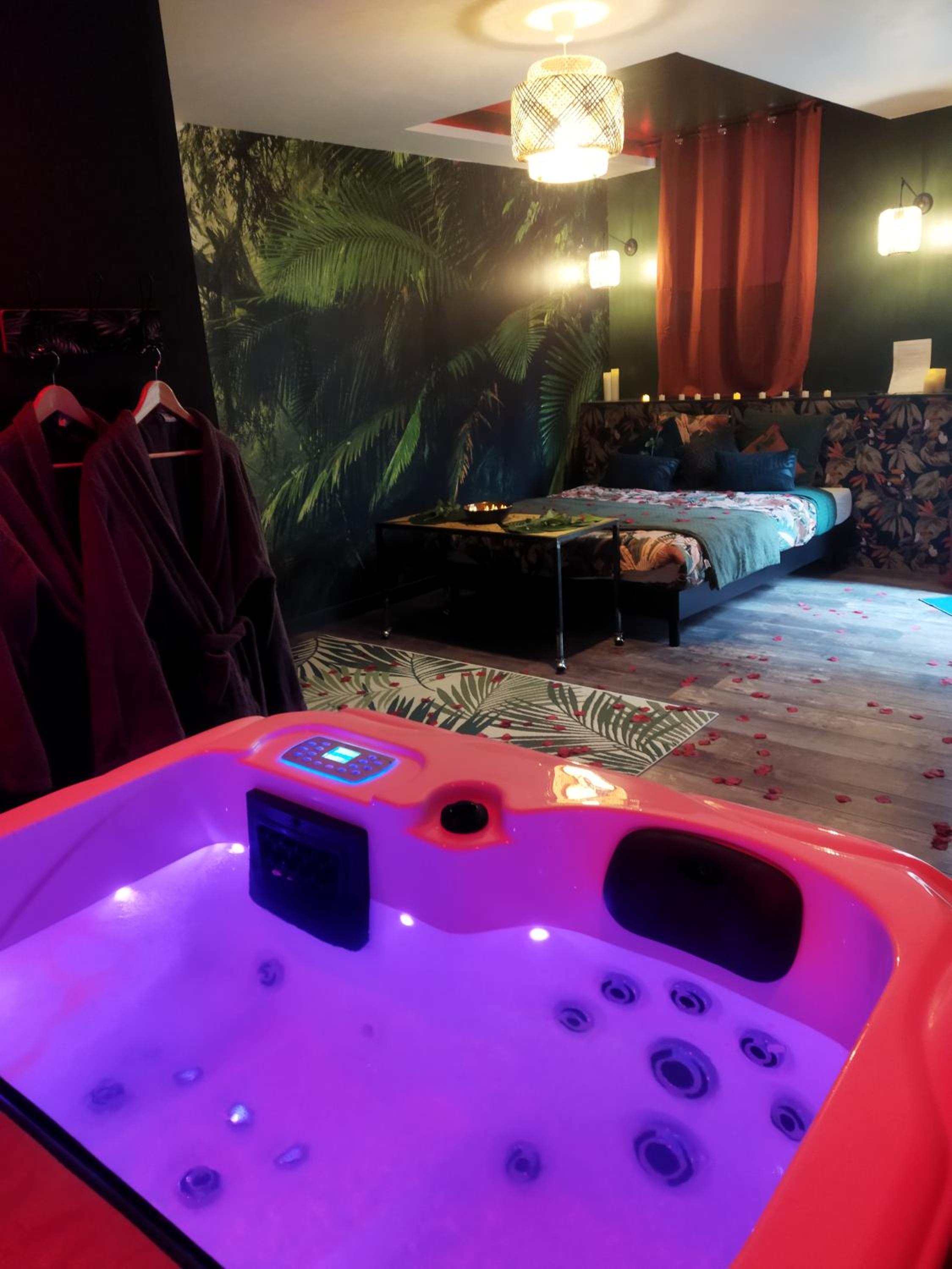 Spa Mensignac view 5
