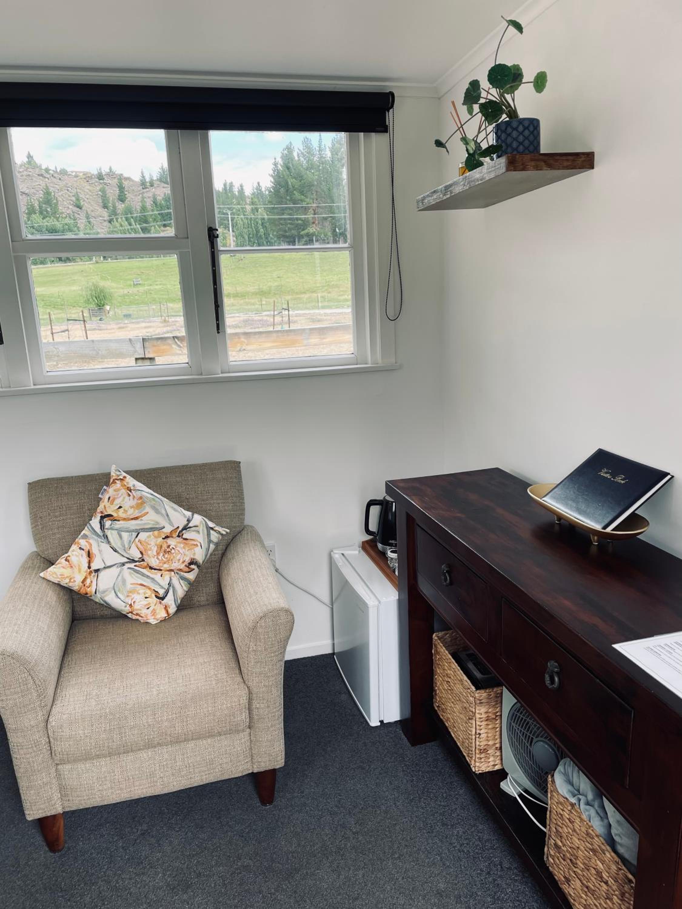 'The Crib' on Legacy Vineyard view 2