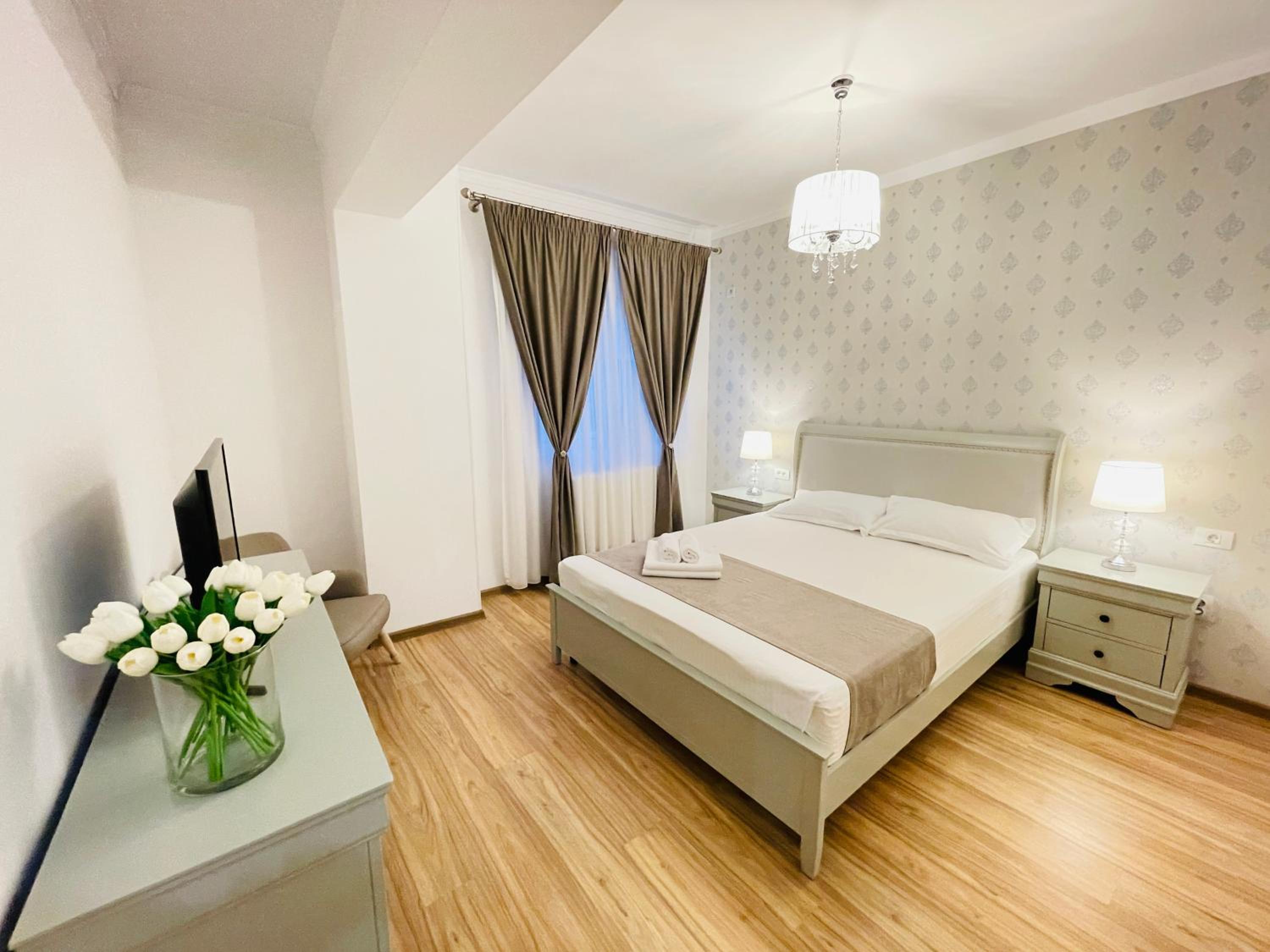 Royal Moonlight Apartment view 2