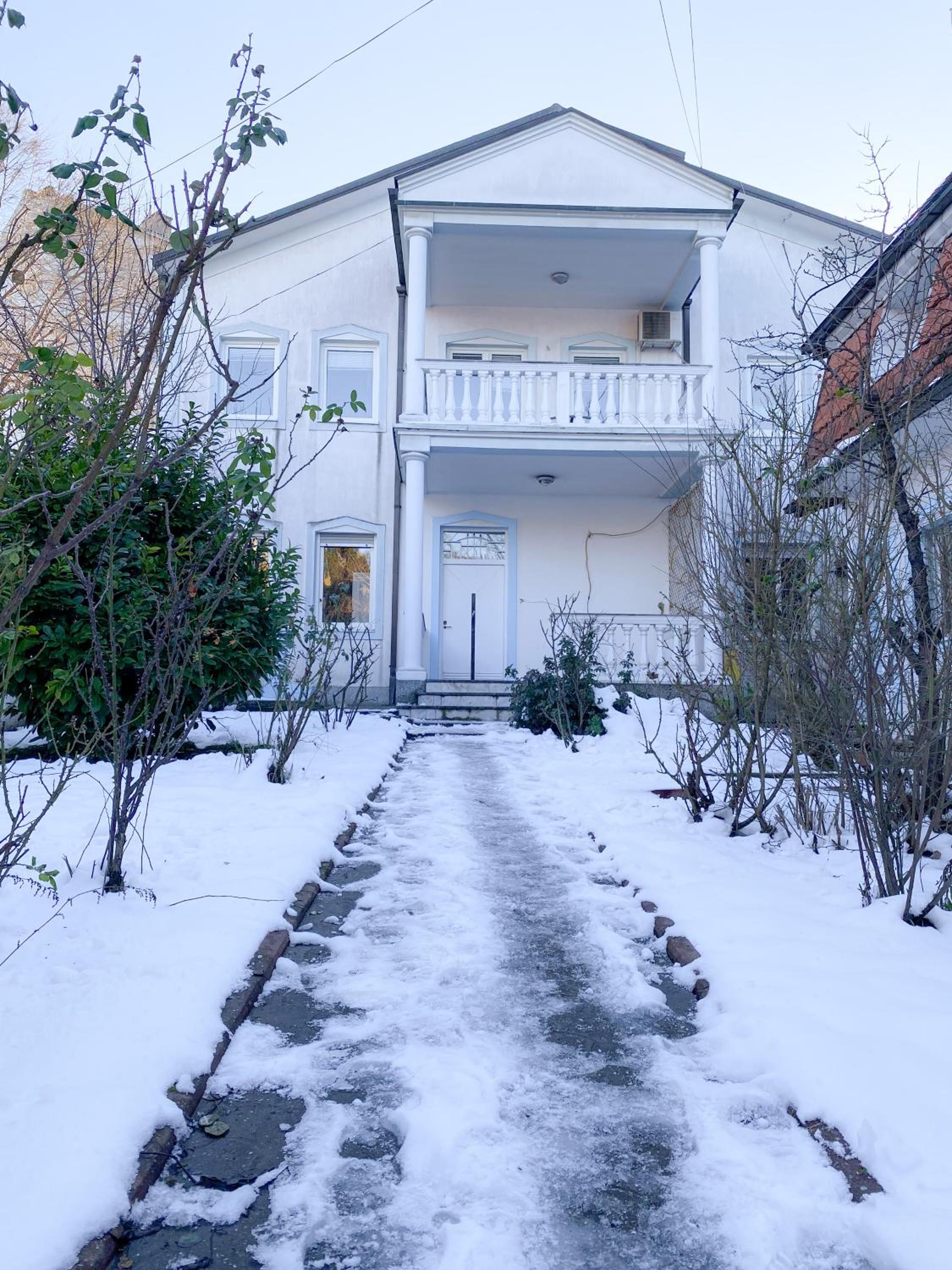 Safari Apartment