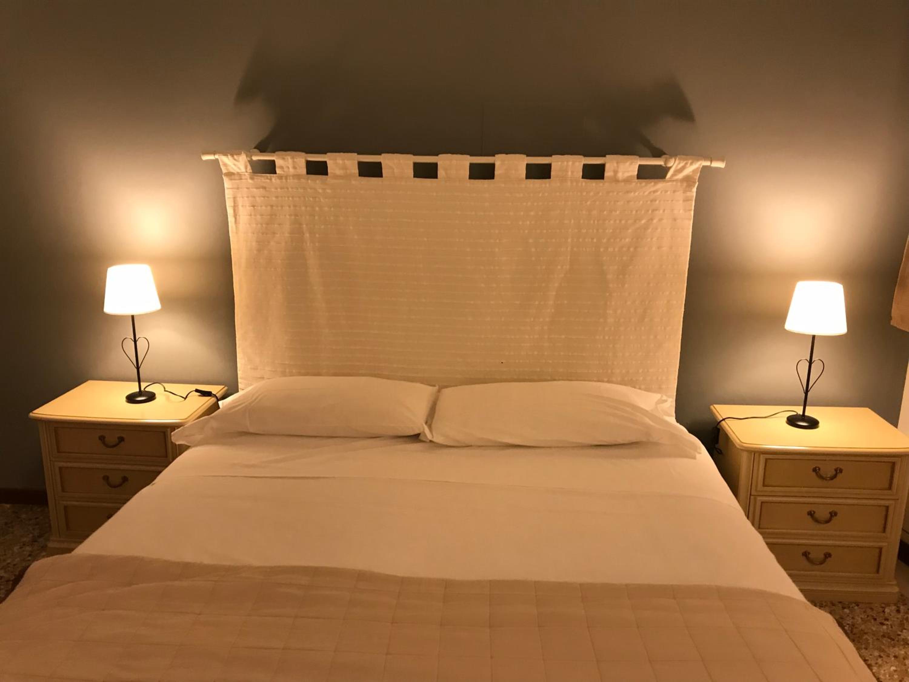 Venice and Venice Apartments - private rooms in shared apartment