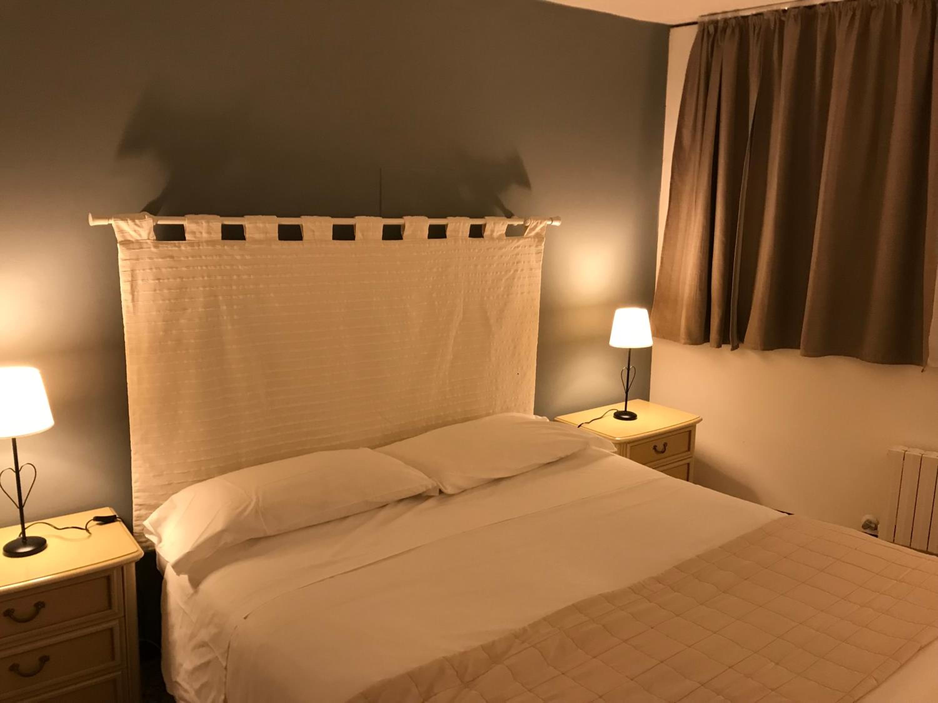 Venice and Venice Apartments - private rooms in shared apartment