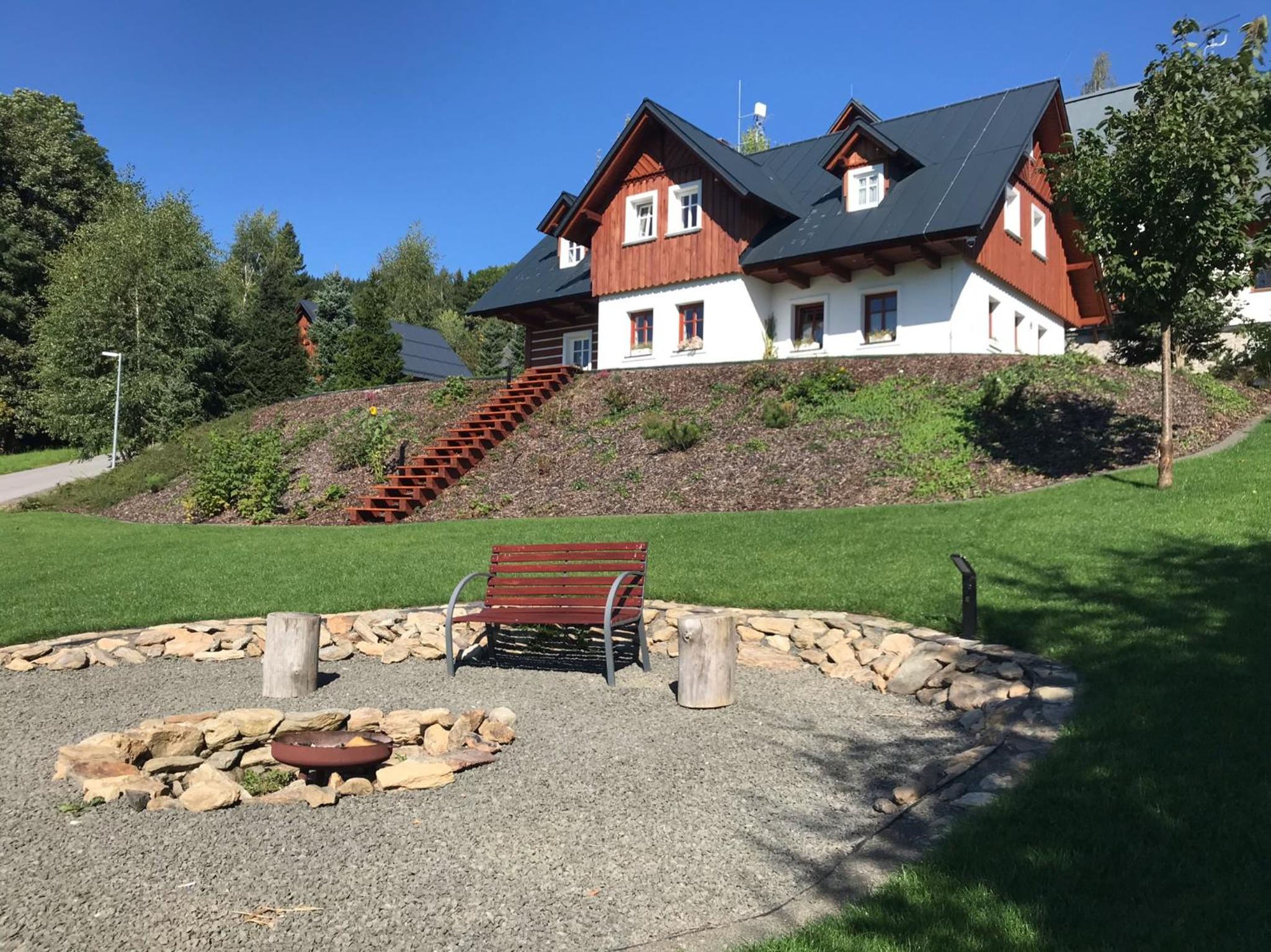 Mezi Kopci - Mid Hills House - Dům s výhledem na sjezdovky