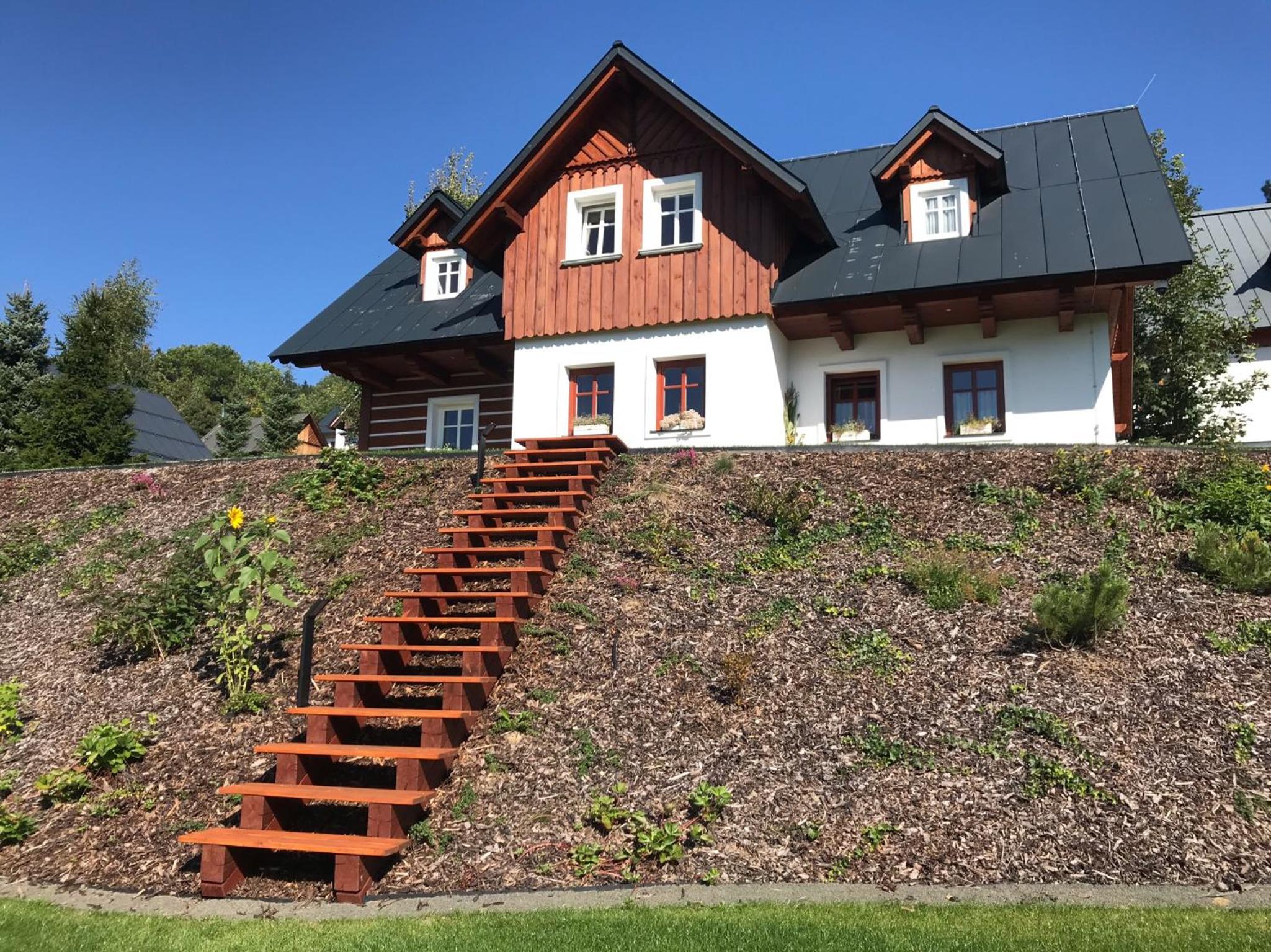Mezi Kopci - Mid Hills House - Dům s výhledem na sjezdovky