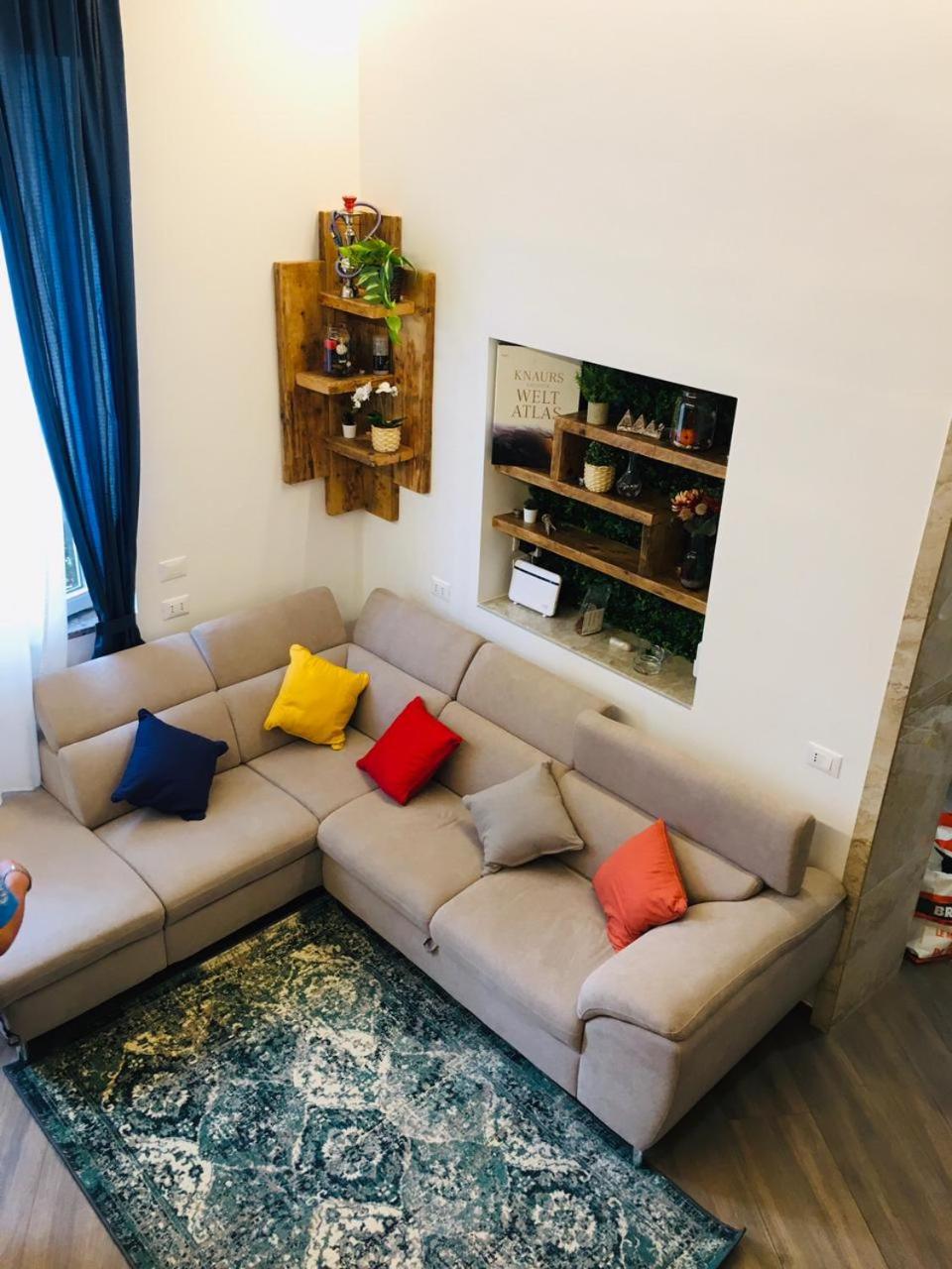 Monem’s House portello
