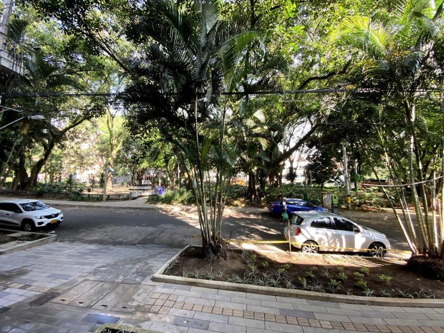 Loft Moderno AC- WiFi - Laureles