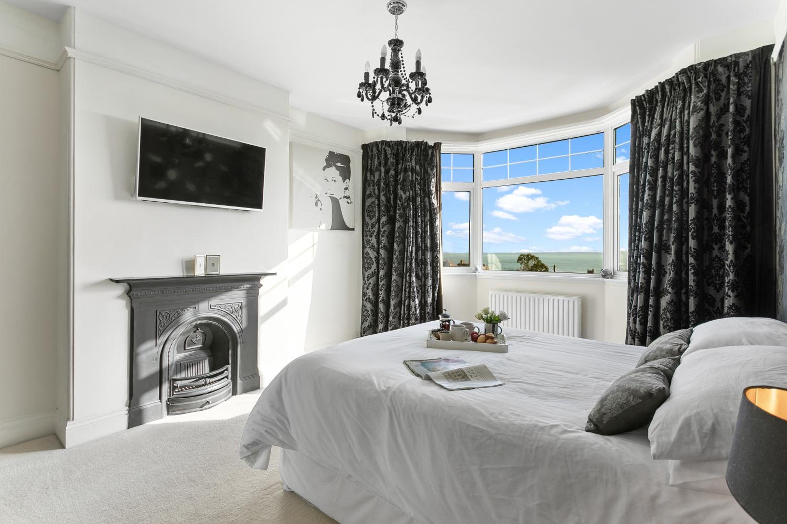 Family Home By The Sea view 4