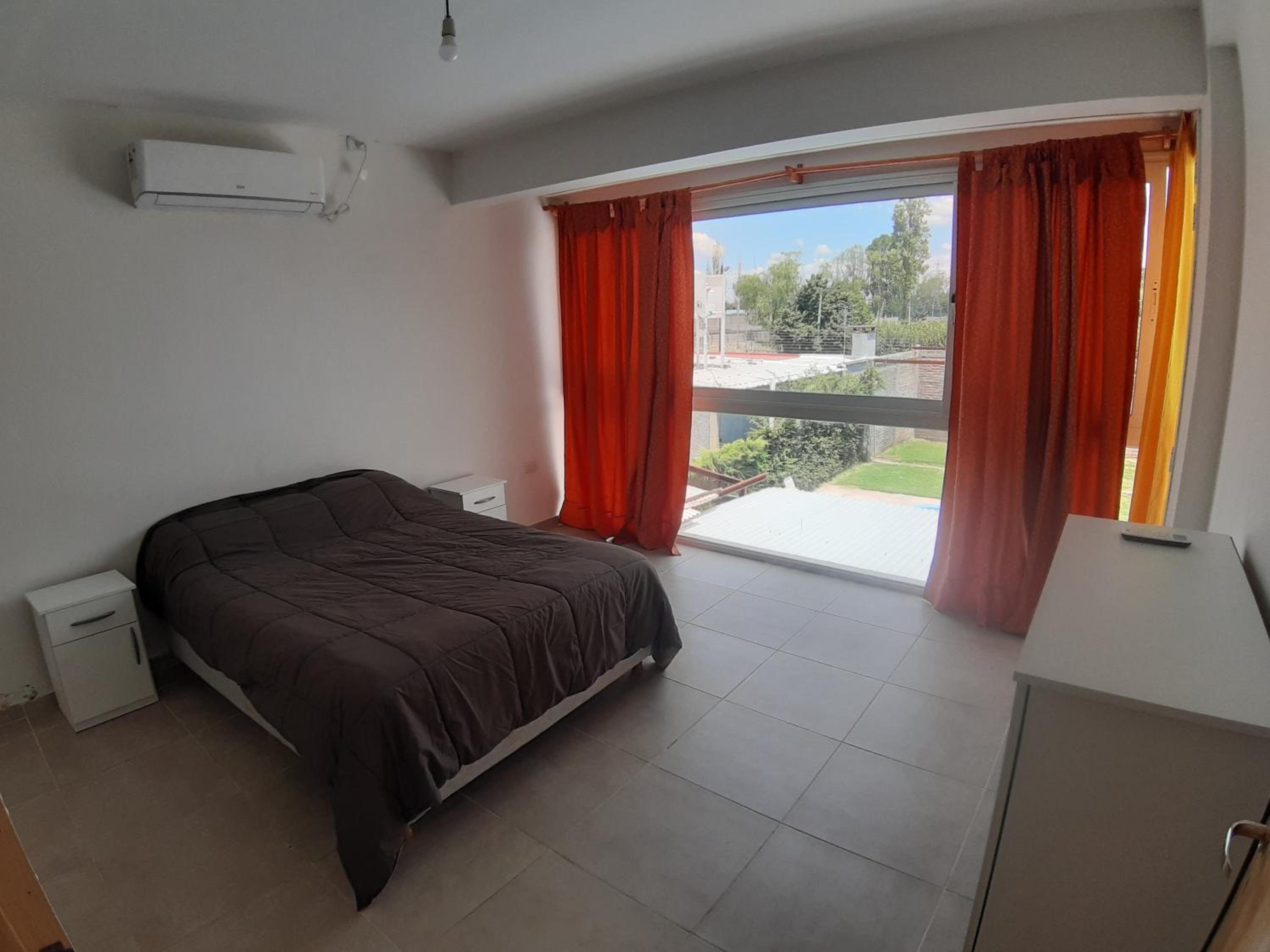 Casa con Piscina en Vistalba para 8 personas