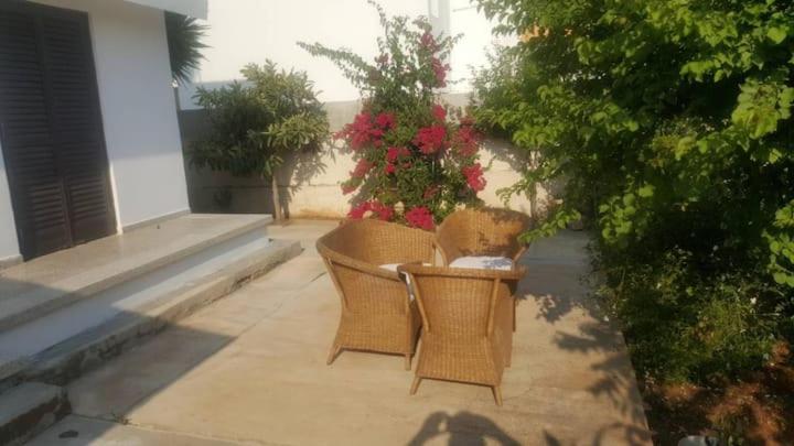 EPISTIMI 3 Bedroom Holiday House