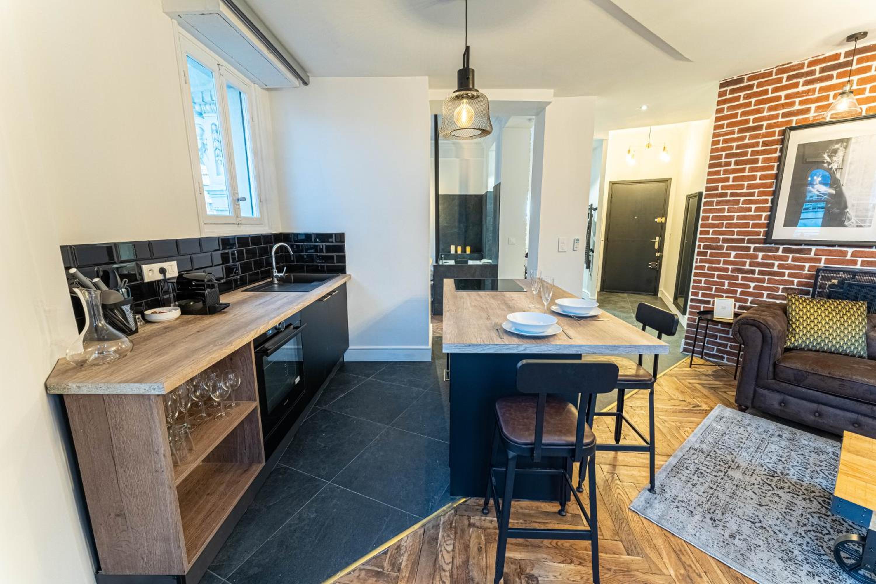 Jacuzzi-Nice quartier des musiciens-Loft photo 5